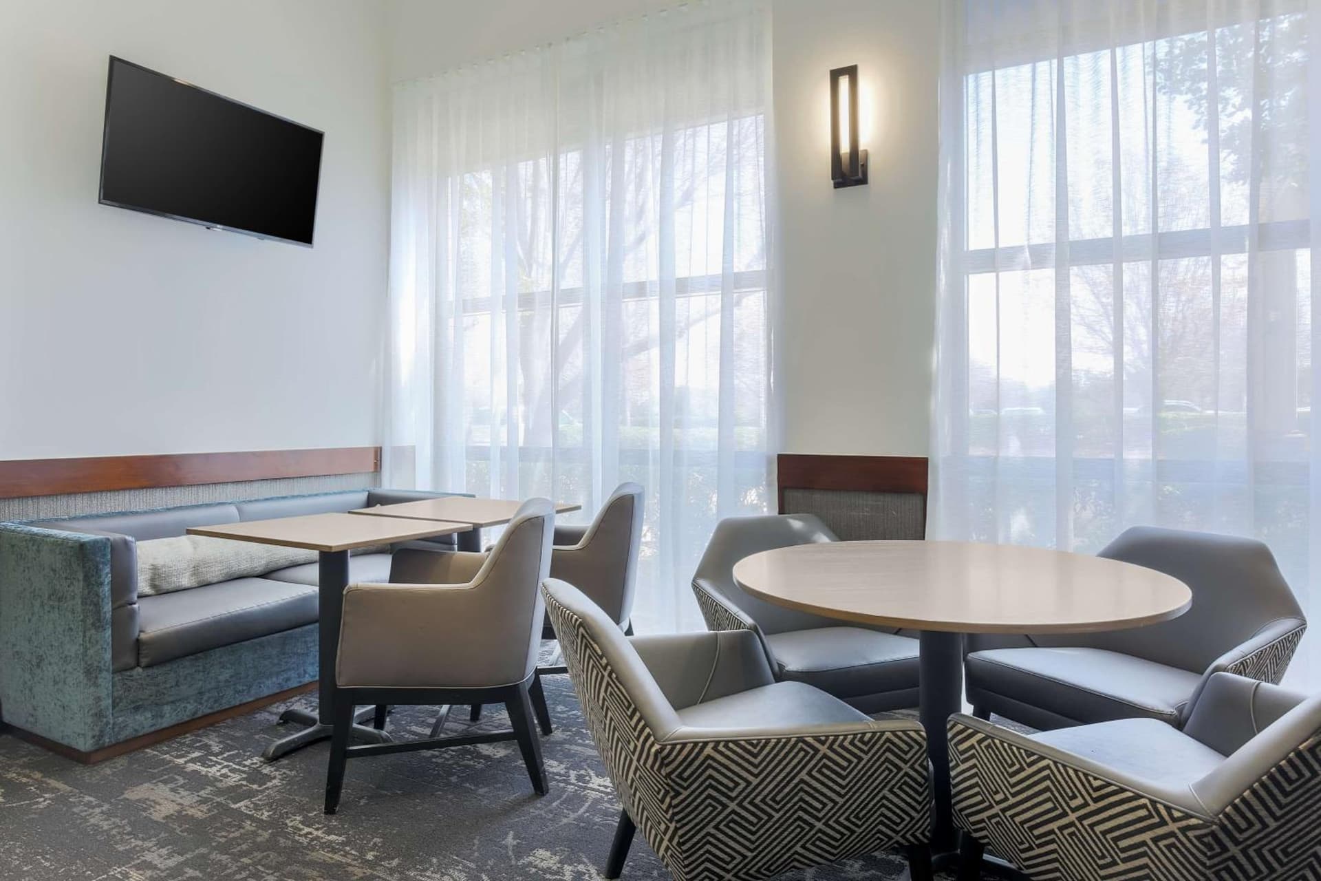Hyatt Place Dallas/Grapevine gallery photo in Grapevine, TX — image 4