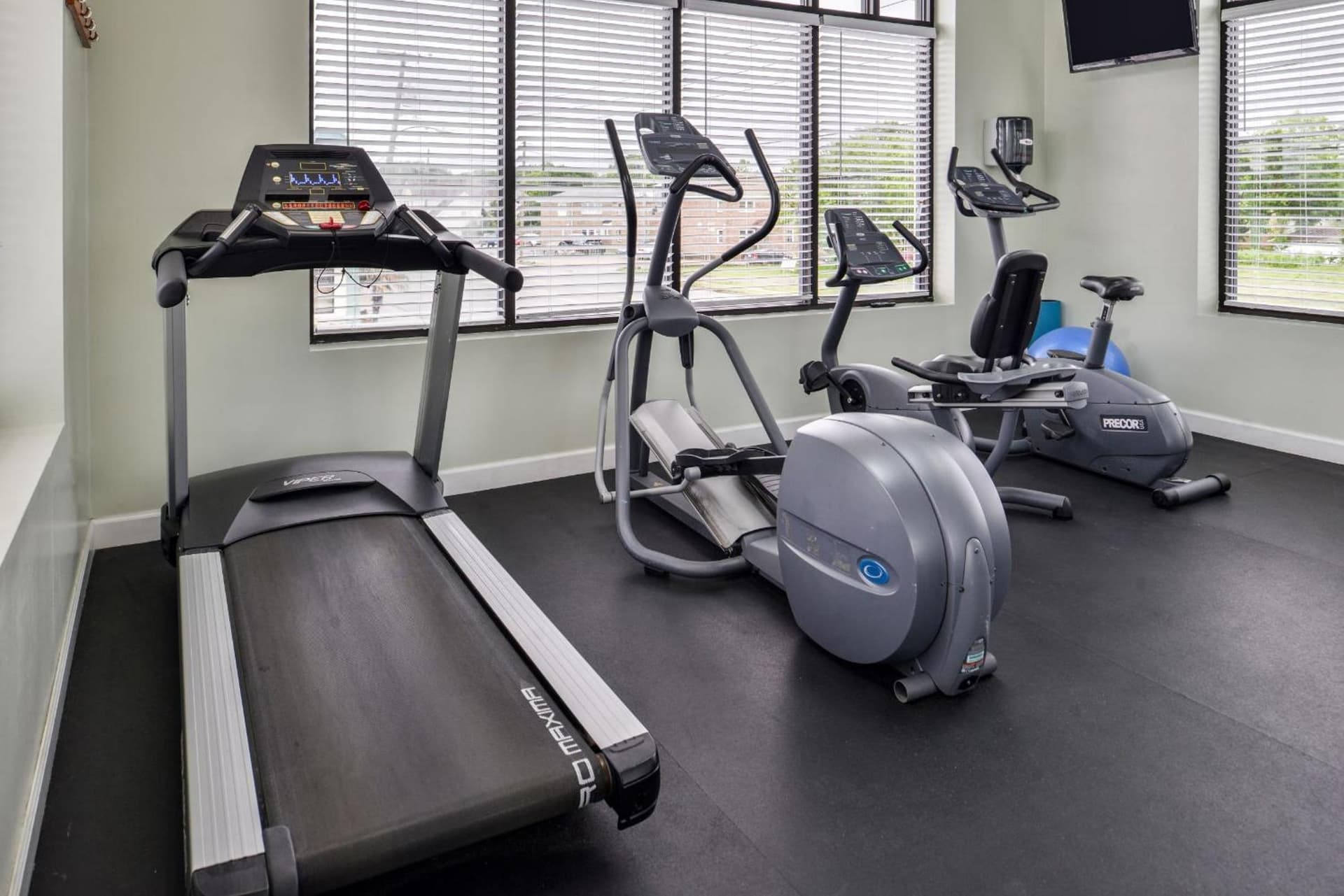 Best Western Plus Chesapeake Bay-Norfolk gallery photo in Norfolk, VA — image 6
