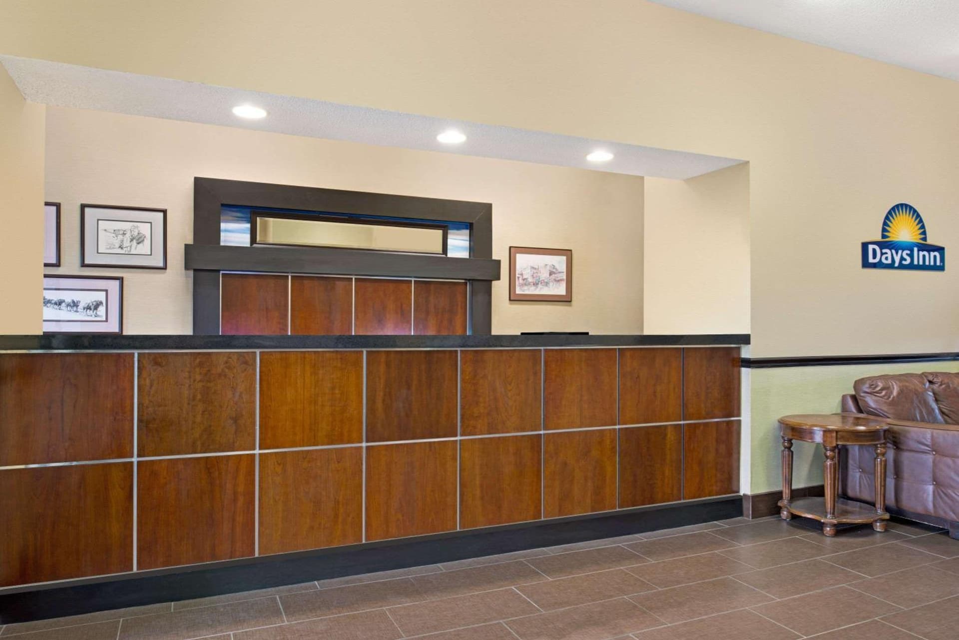 Days Inn by Wyndham Collinsville St Louis property views in Collinsville, IL — gallery photo 3