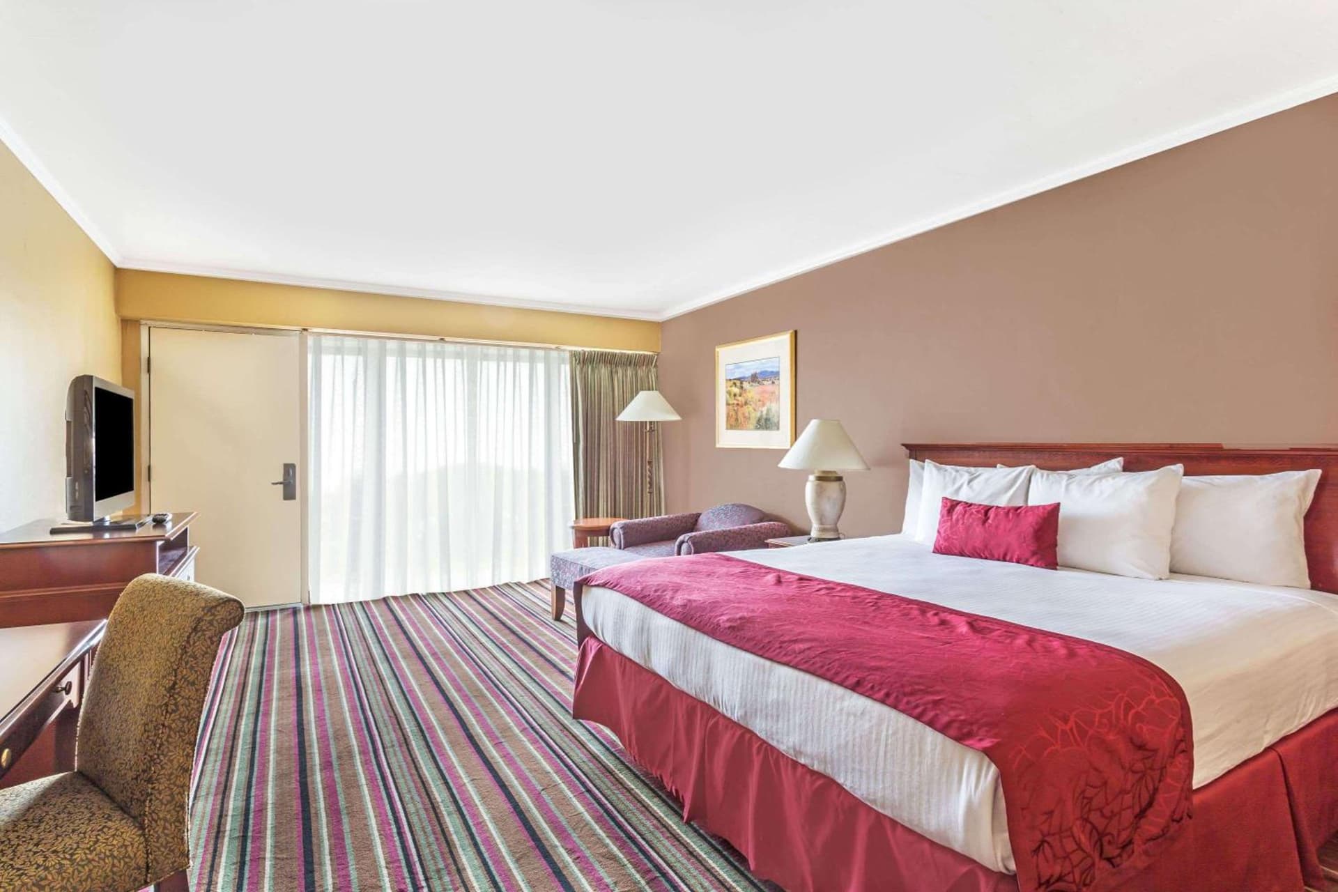 Days Inn & Suites by Wyndham Logan gallery photo in Logan, UT — image 7