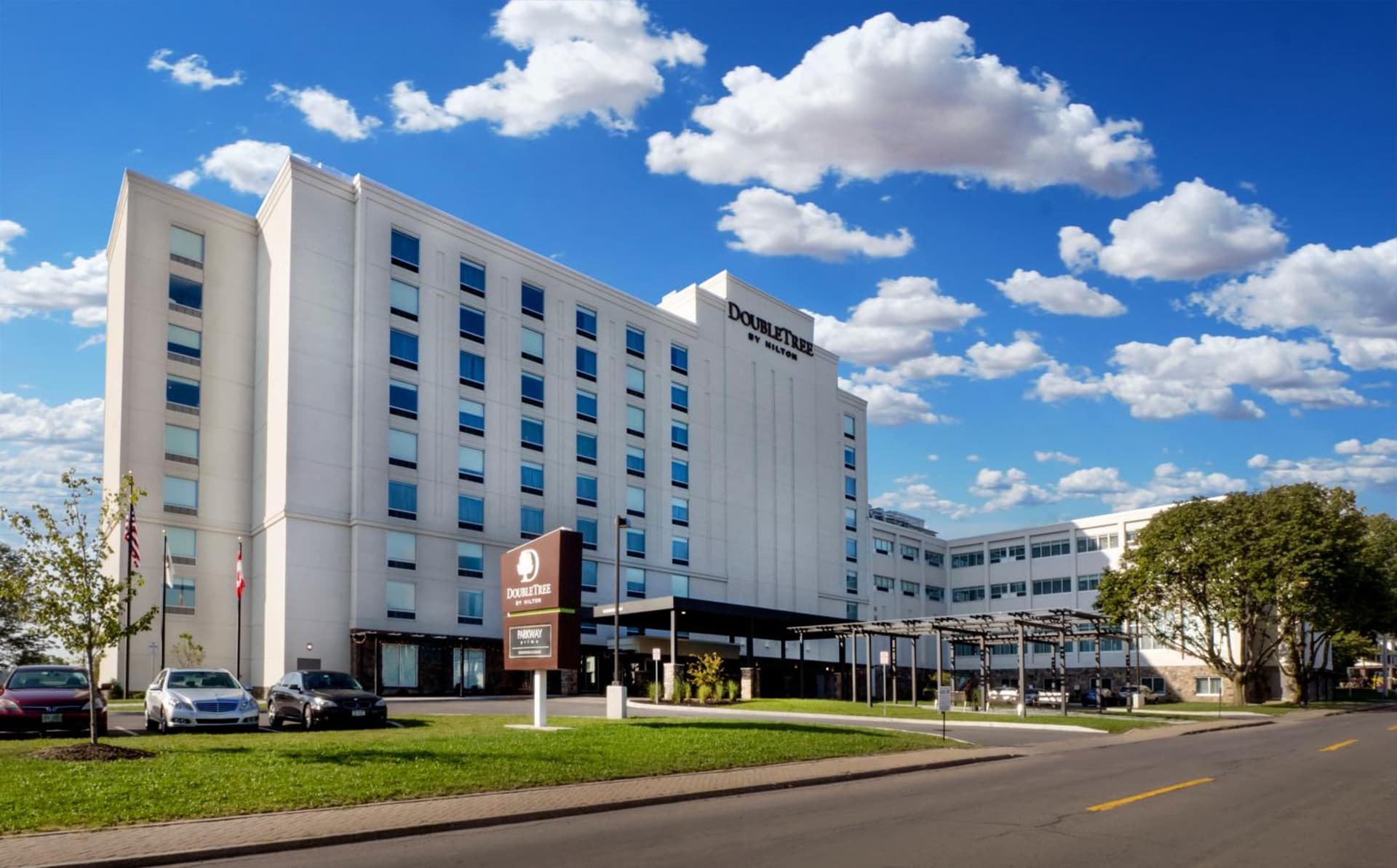 DoubleTree by Hilton Hotel Niagara Falls New York gallery photo in Niagara Falls, NY — image 15