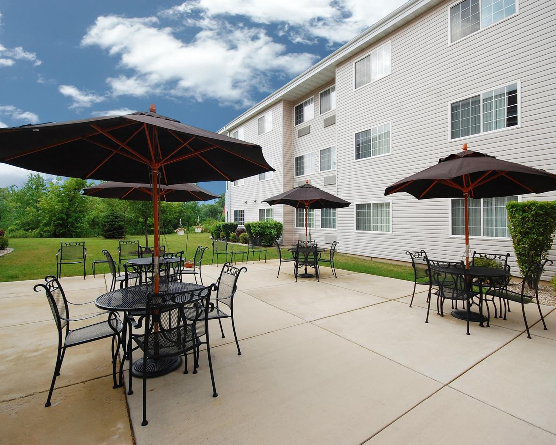 Hawthorn Extended Stay by Wyndham Milwaukee Airport gallery photo in Milwaukee, WI — image 28