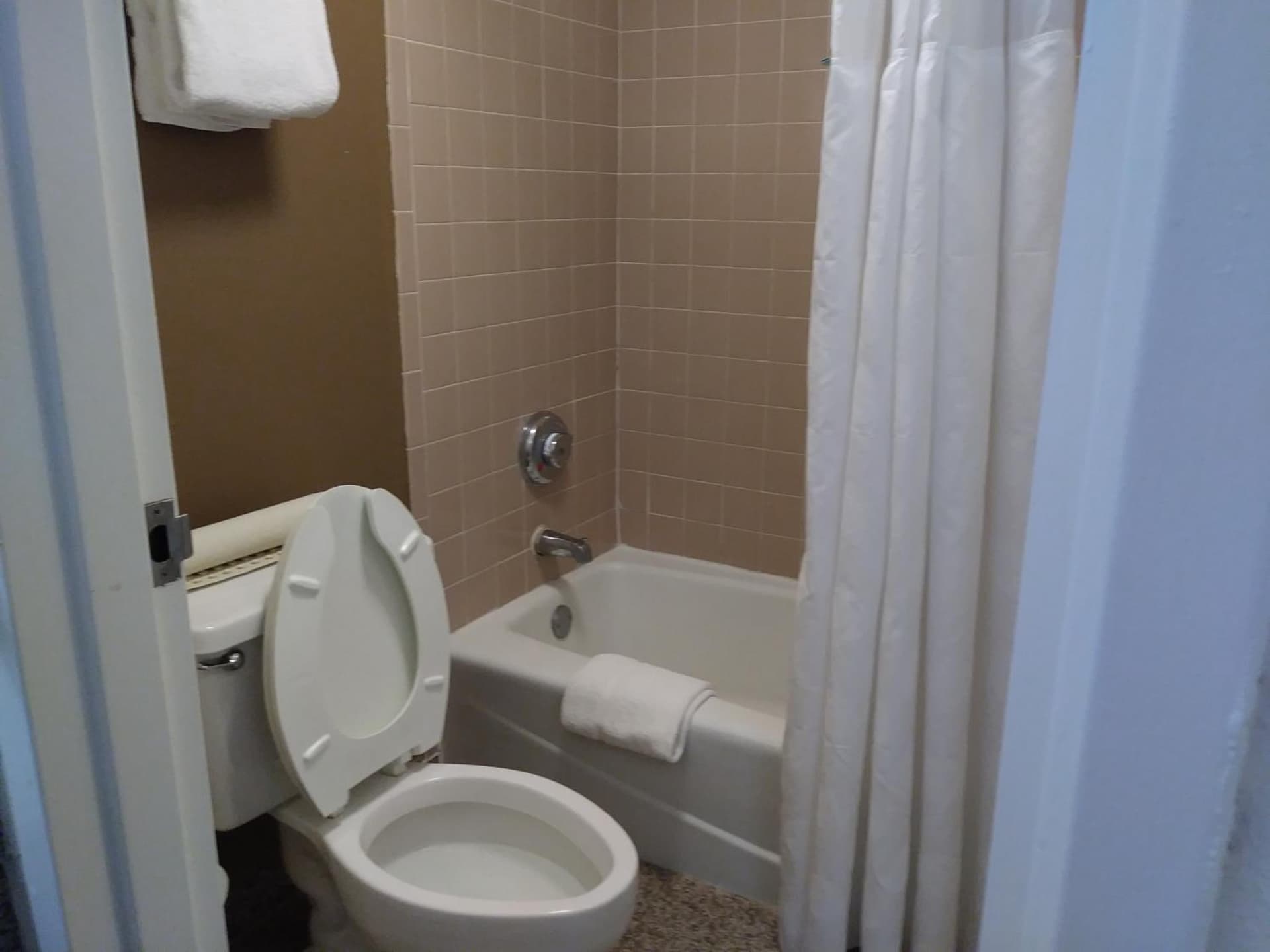 Ramada by Wyndham Temple Terrace/Tampa North gallery photo in Tampa, FL — image 18