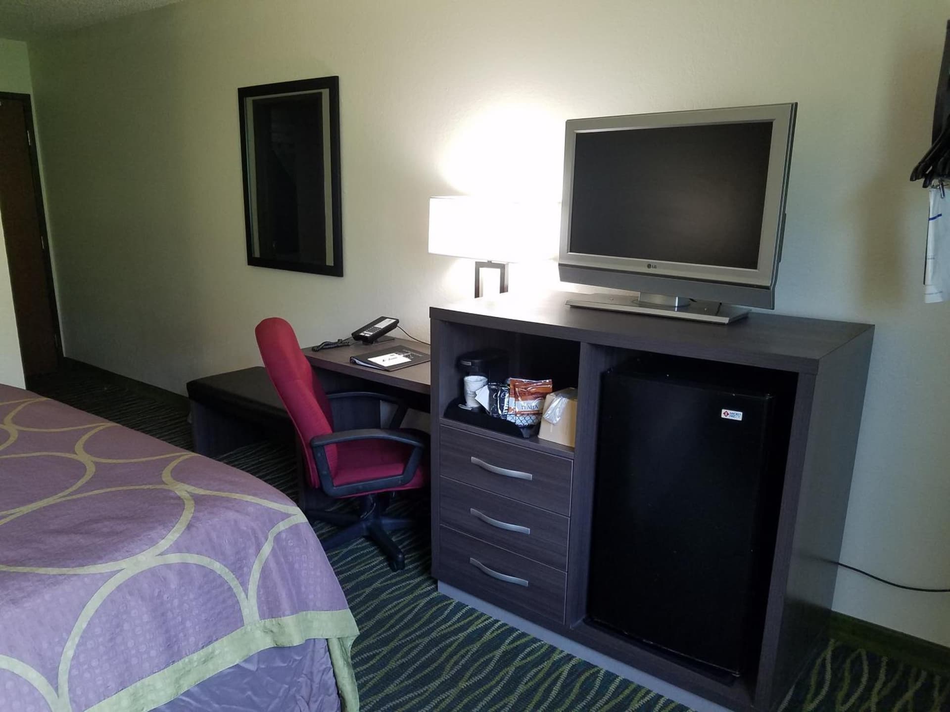 Super 8 by Wyndham Independence Kansas City gallery photo in Independence, MO — image 23
