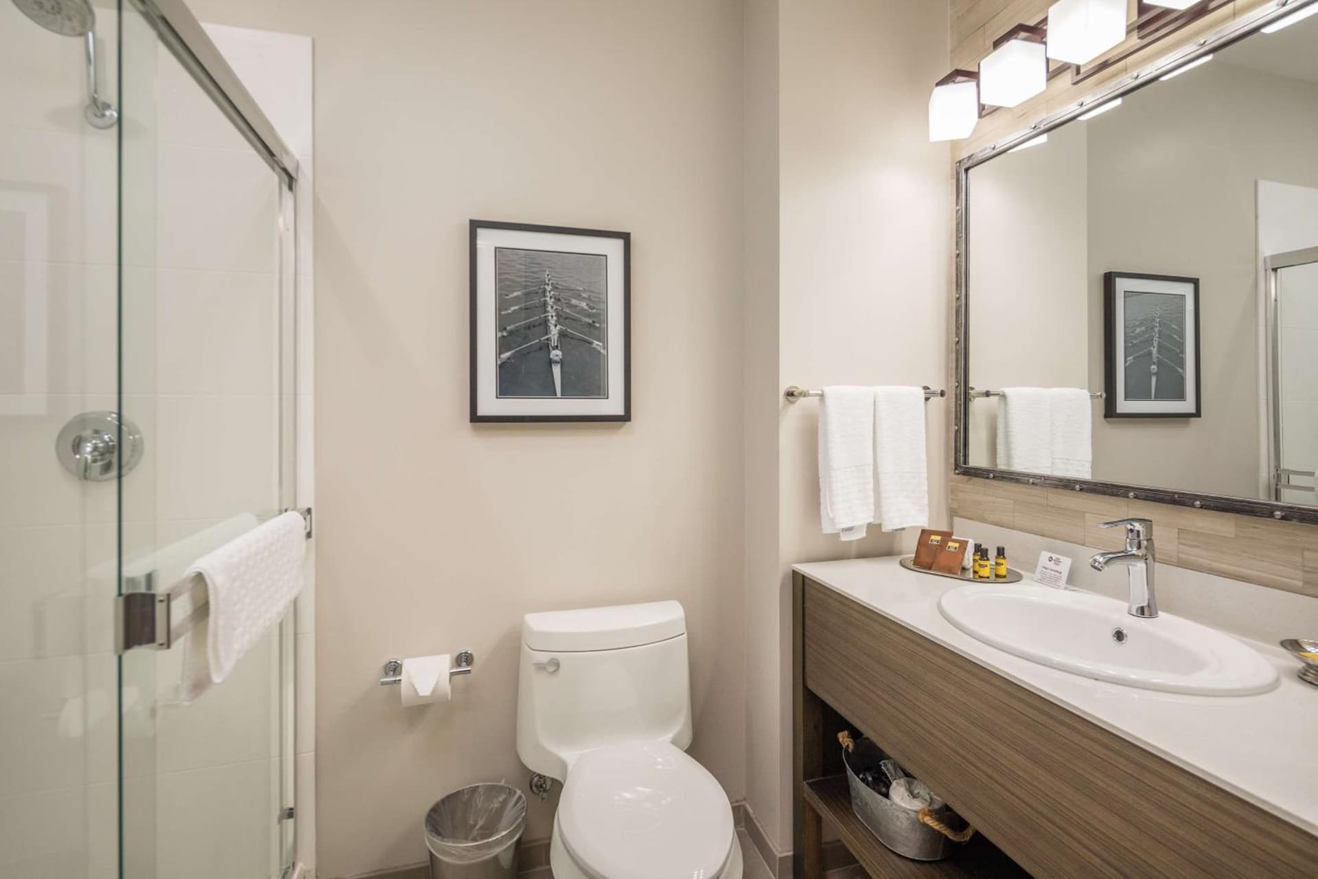 Aristocrat Hotel, BW Signature Collection gallery photo in Half Moon Bay, CA — image 18