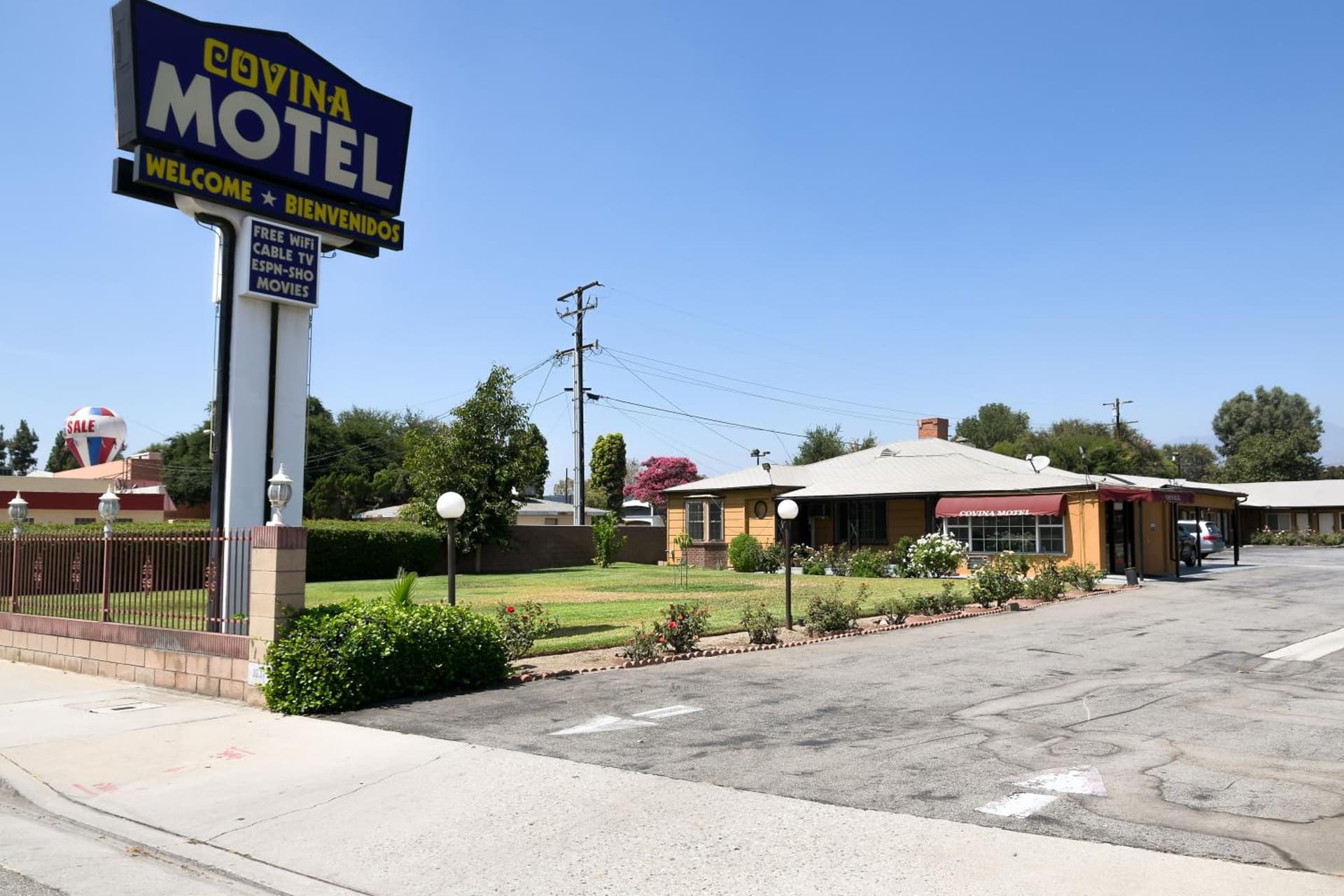 Covina Motel gallery photo in West Covina, CA — image 9