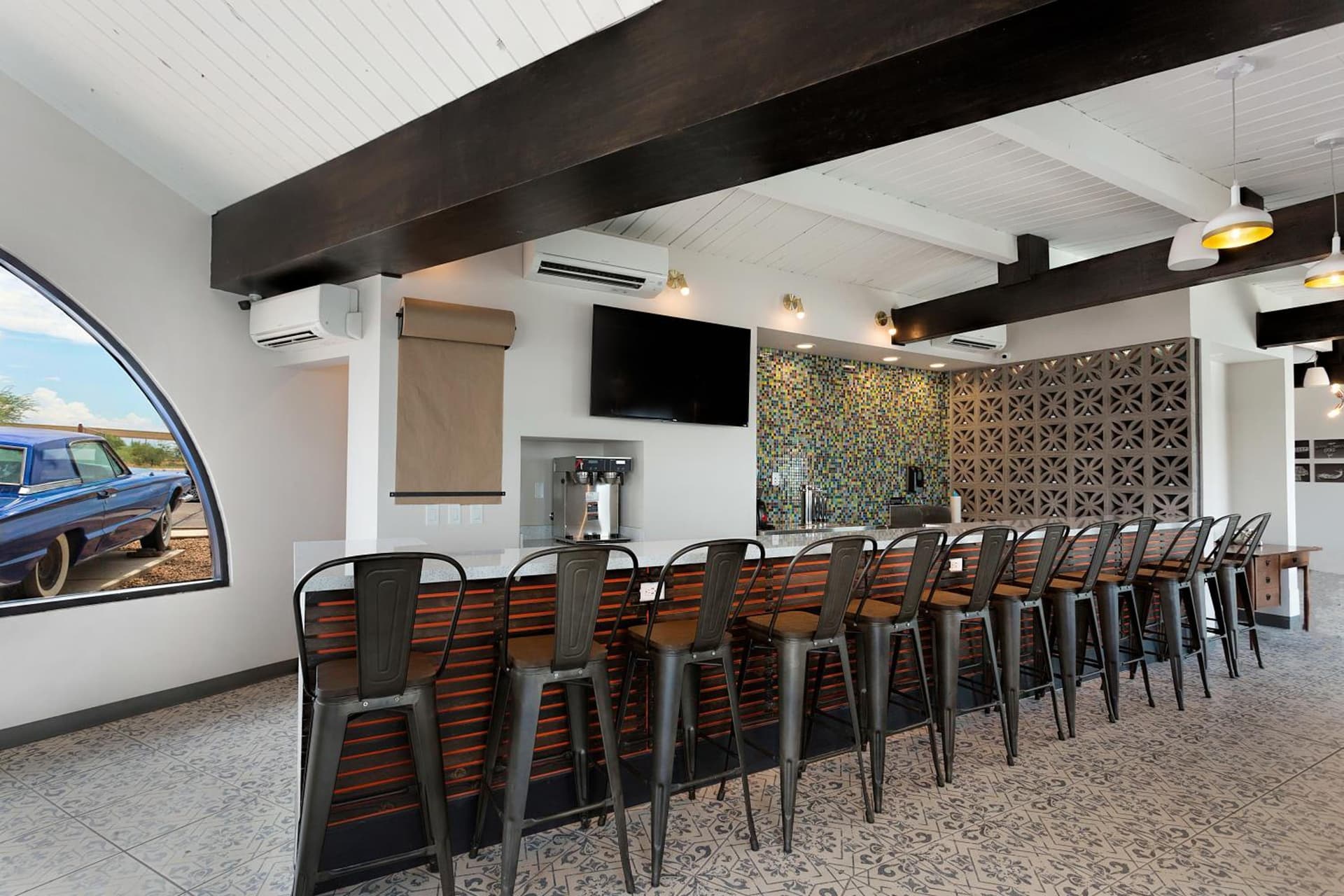 Hotel McCoy Tucson - Art, Coffee, Beer, Wine, Pool gallery photo in Tucson, AZ — image 17