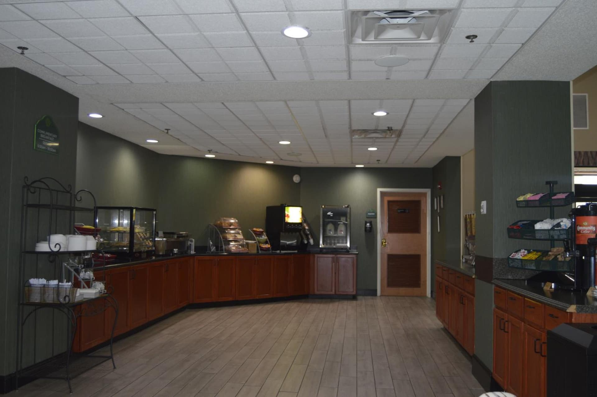 Wingate By Wyndham - Warner Robins gallery photo in Warner Robins, GA — image 7