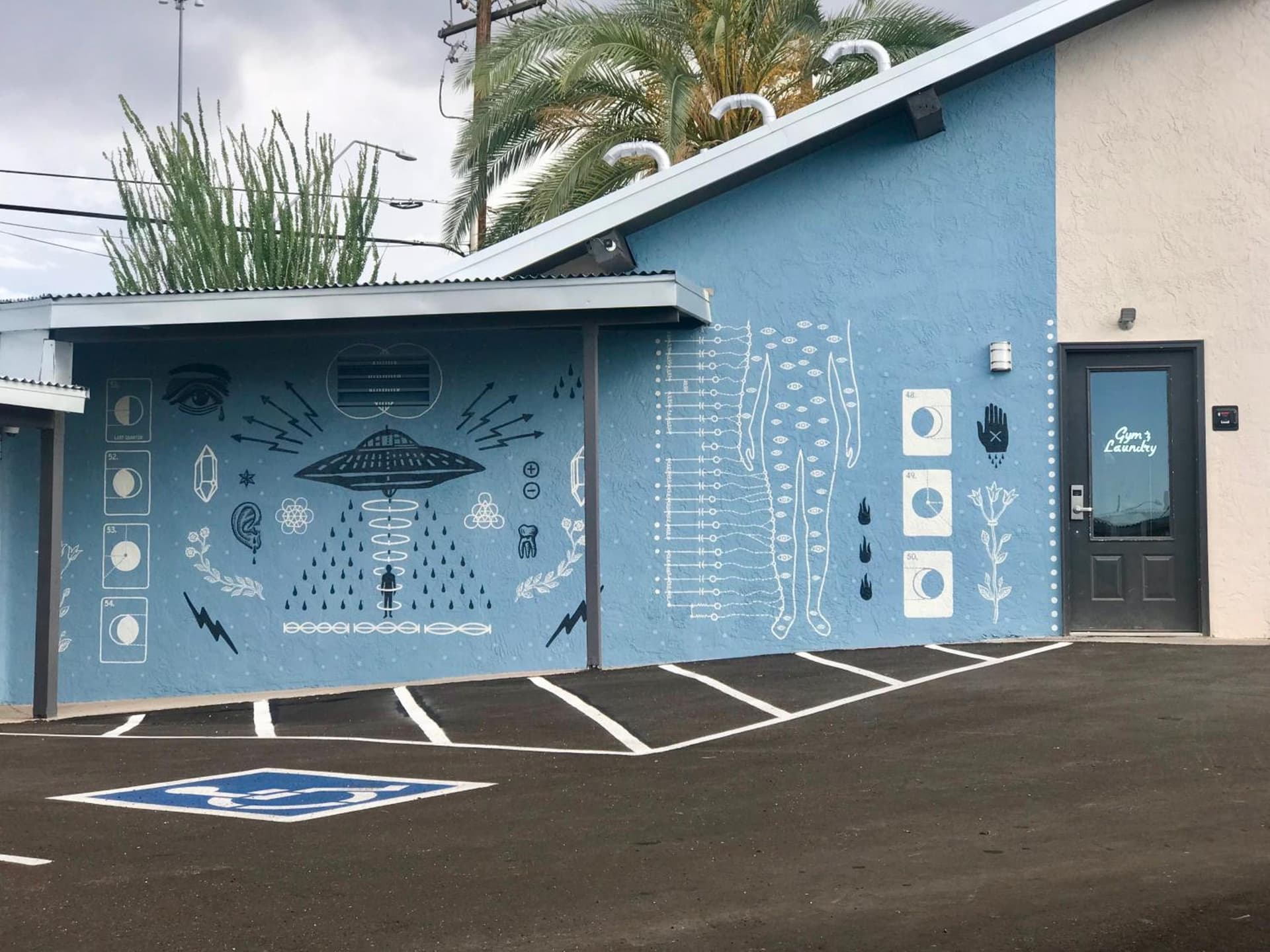 Hotel McCoy Tucson - Art, Coffee, Beer, Wine, Pool gallery photo in Tucson, AZ — image 59
