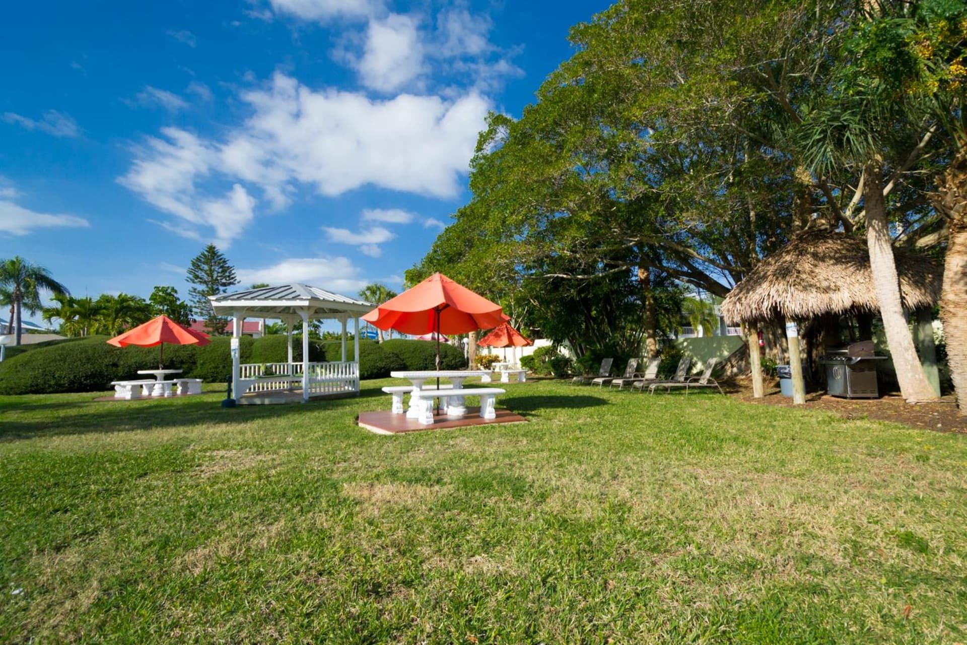 Tropical Beach Resorts - Sarasota gallery photo in Sarasota, FL — image 109