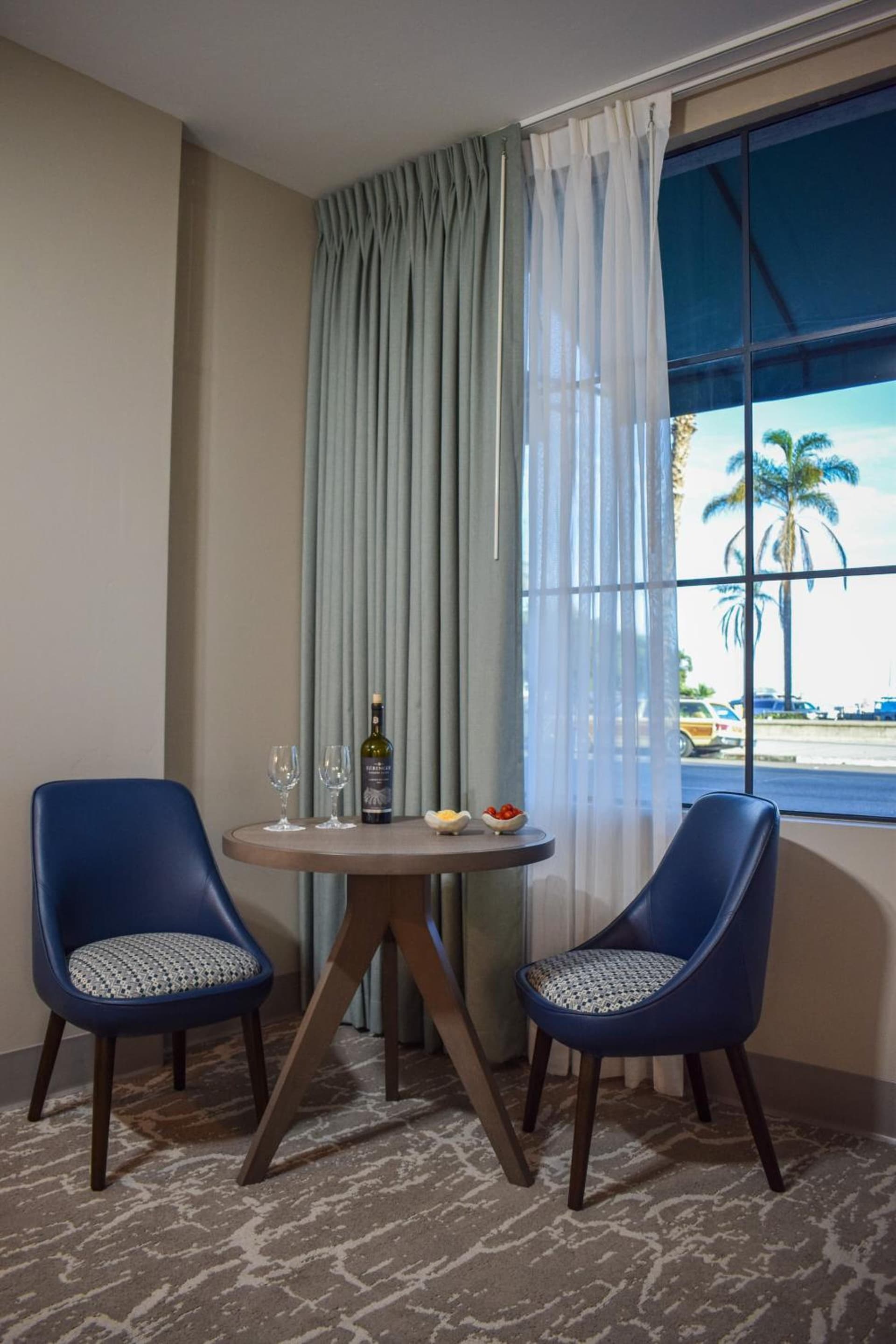 Beachside Inn gallery photo in Santa Barbara, CA — image 9
