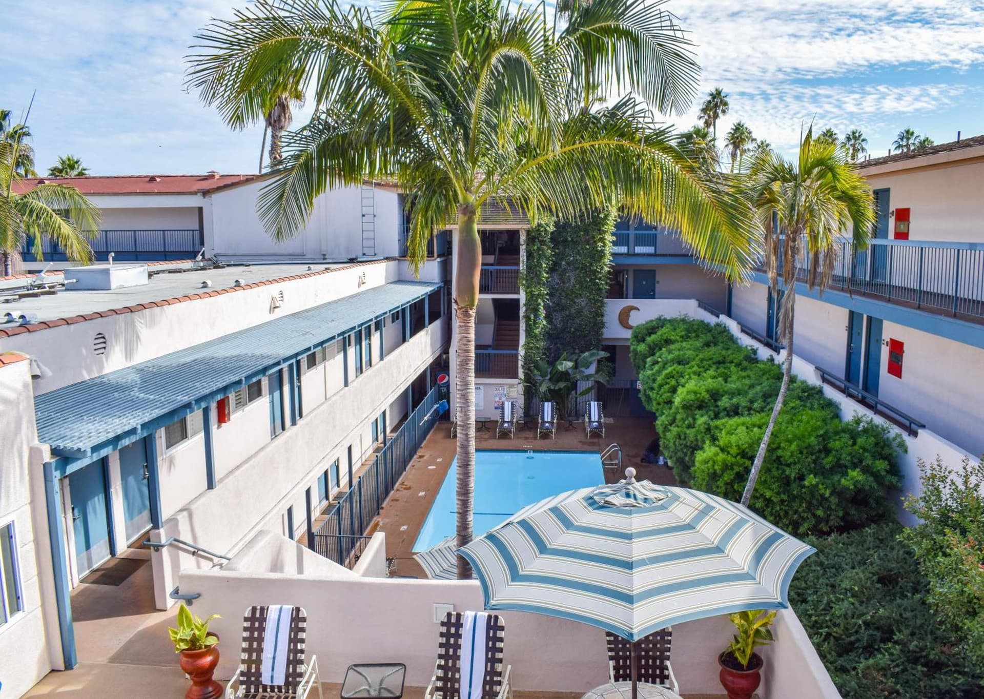 Beachside Inn gallery photo in Santa Barbara, CA — image 33
