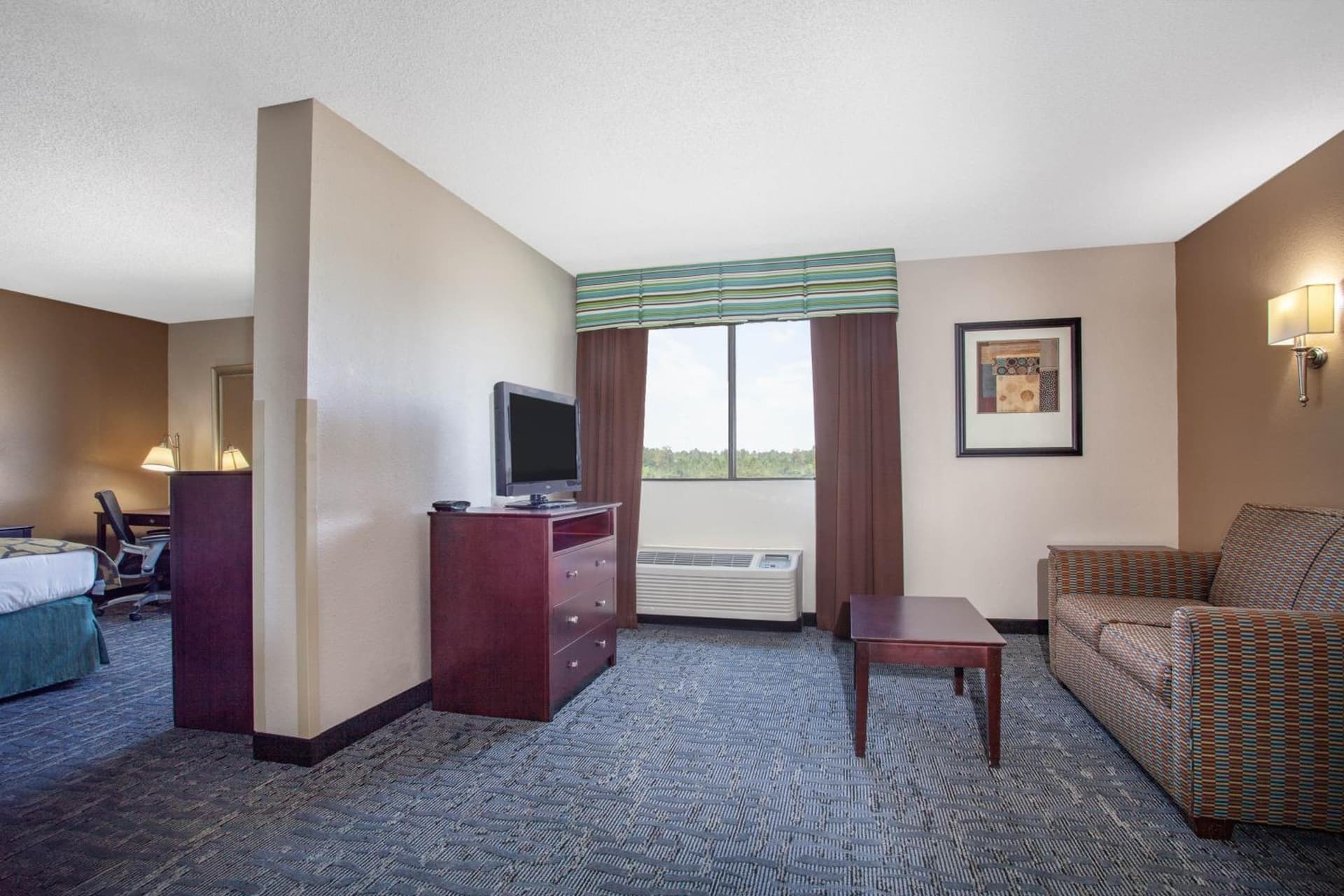 Baymont by Wyndham Saraland gallery photo in Saraland, AL — image 71