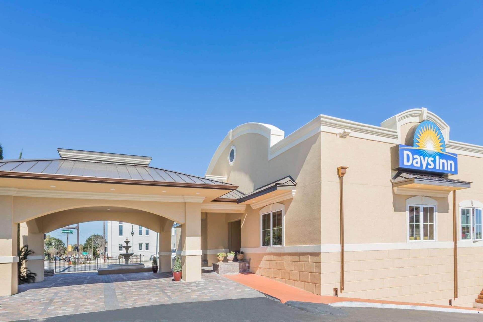 Days Inn by Wyndham Pensacola - Historic Downtown exterior or lobby in Pensacola, FL — main listing photo