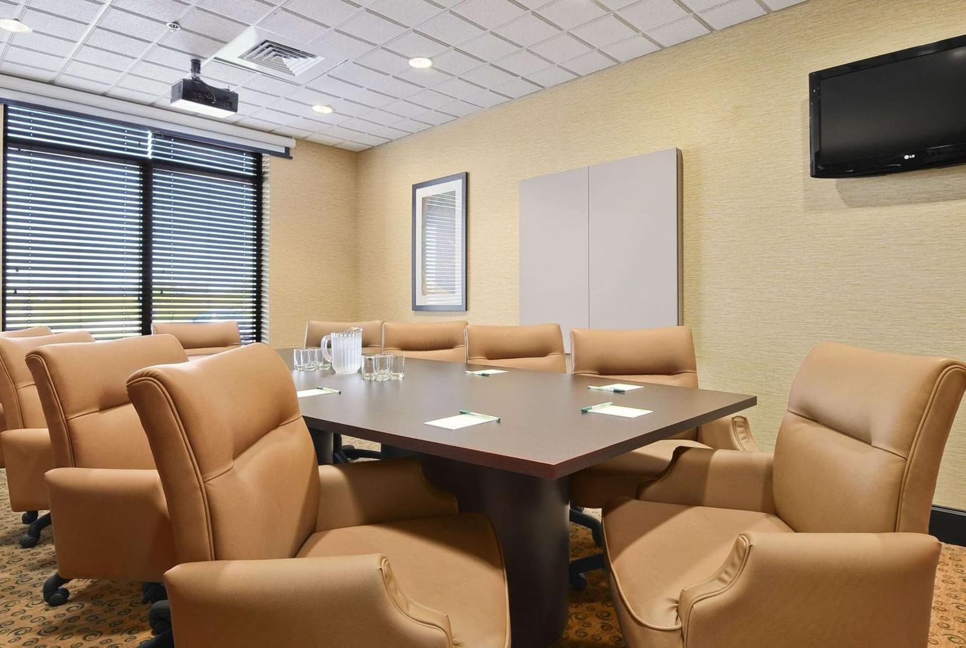 Comfort Inn & Suites Frisco East - McKinney gallery photo in Frisco, TX — image 17