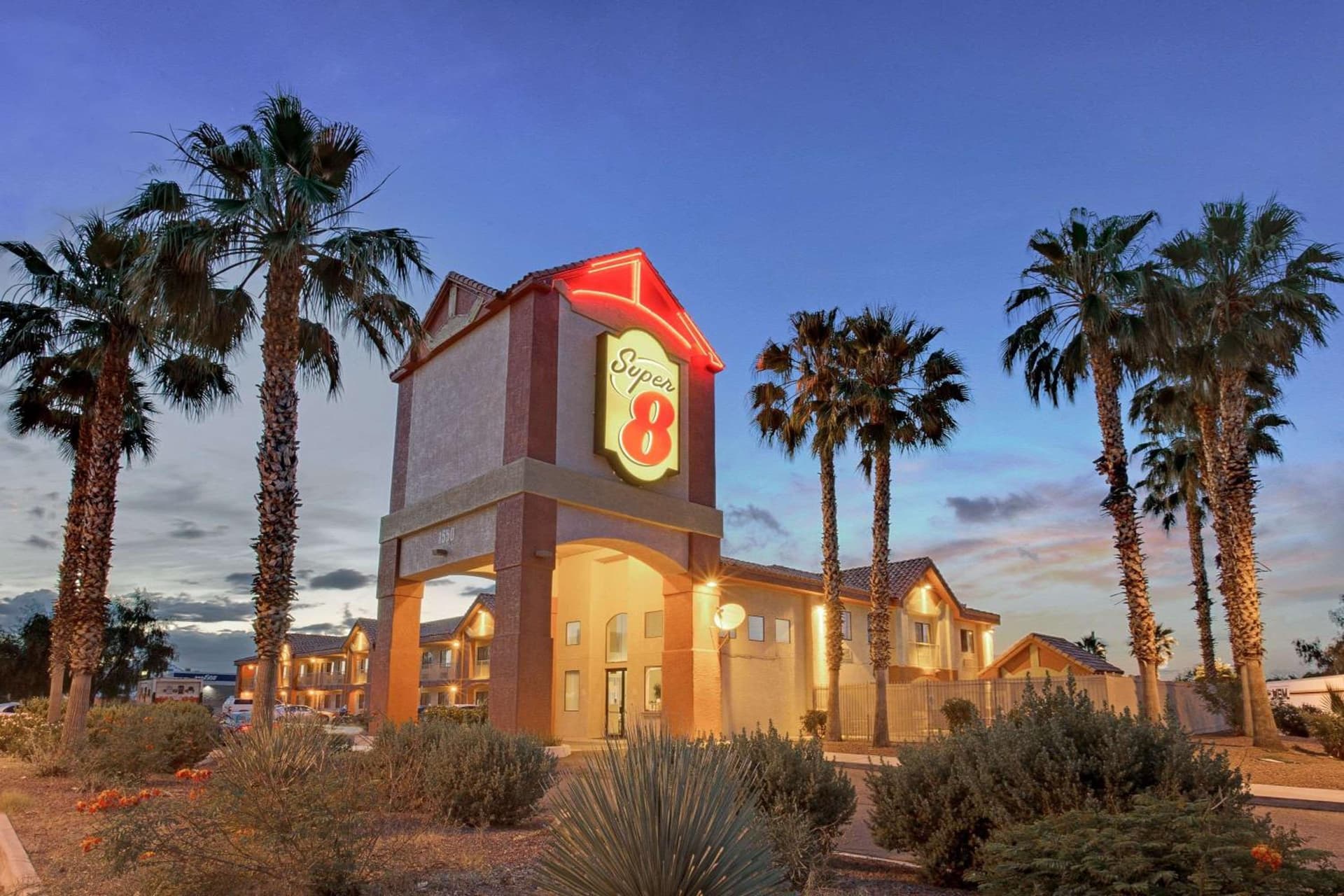 Super 8 by Wyndham Tucson/Grant Road Area AZ featured exterior or lobby in Tucson, AZ — similar hotel