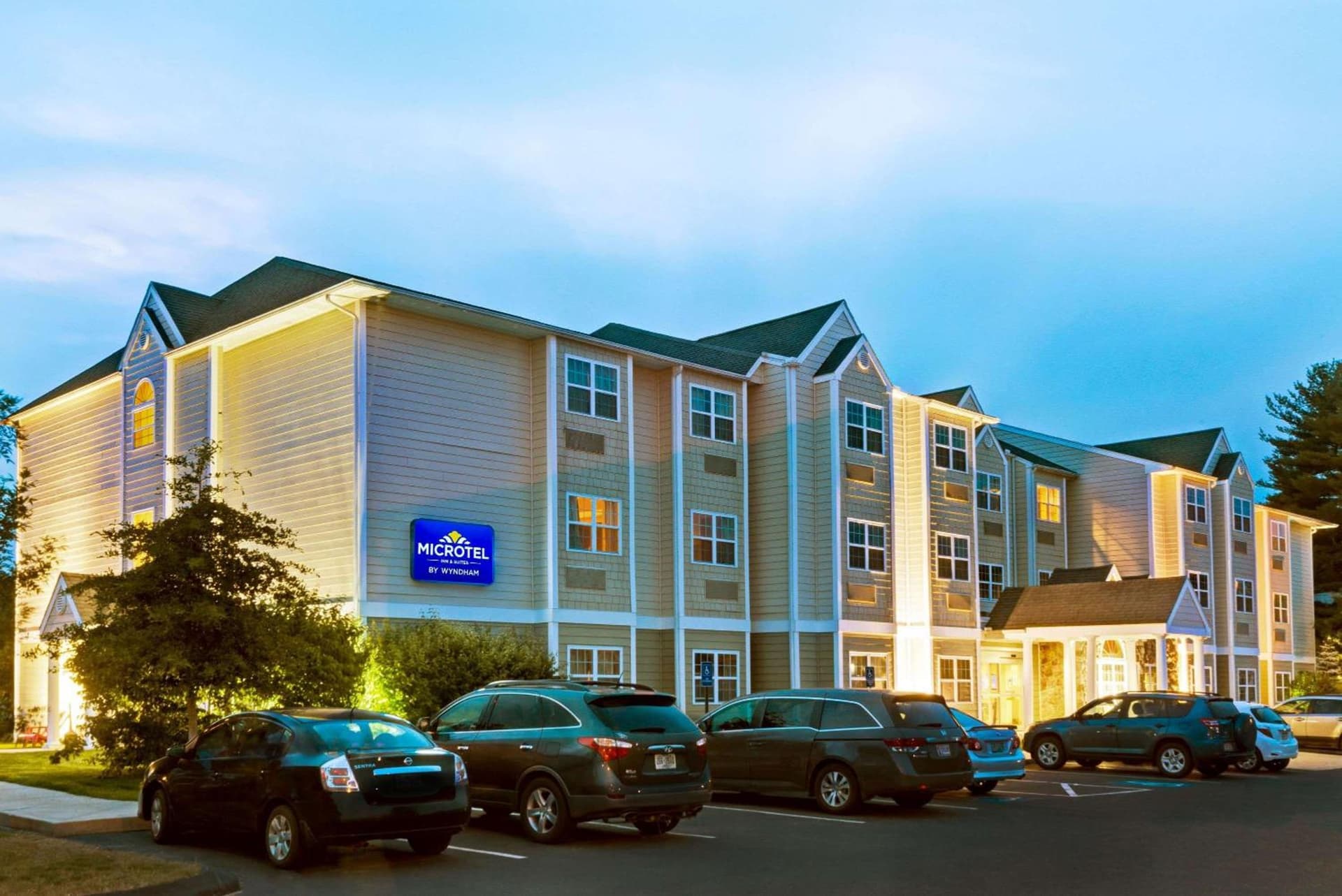York Microtel Inn & Suites by Wyndham featured exterior or lobby in York, ME — similar hotel