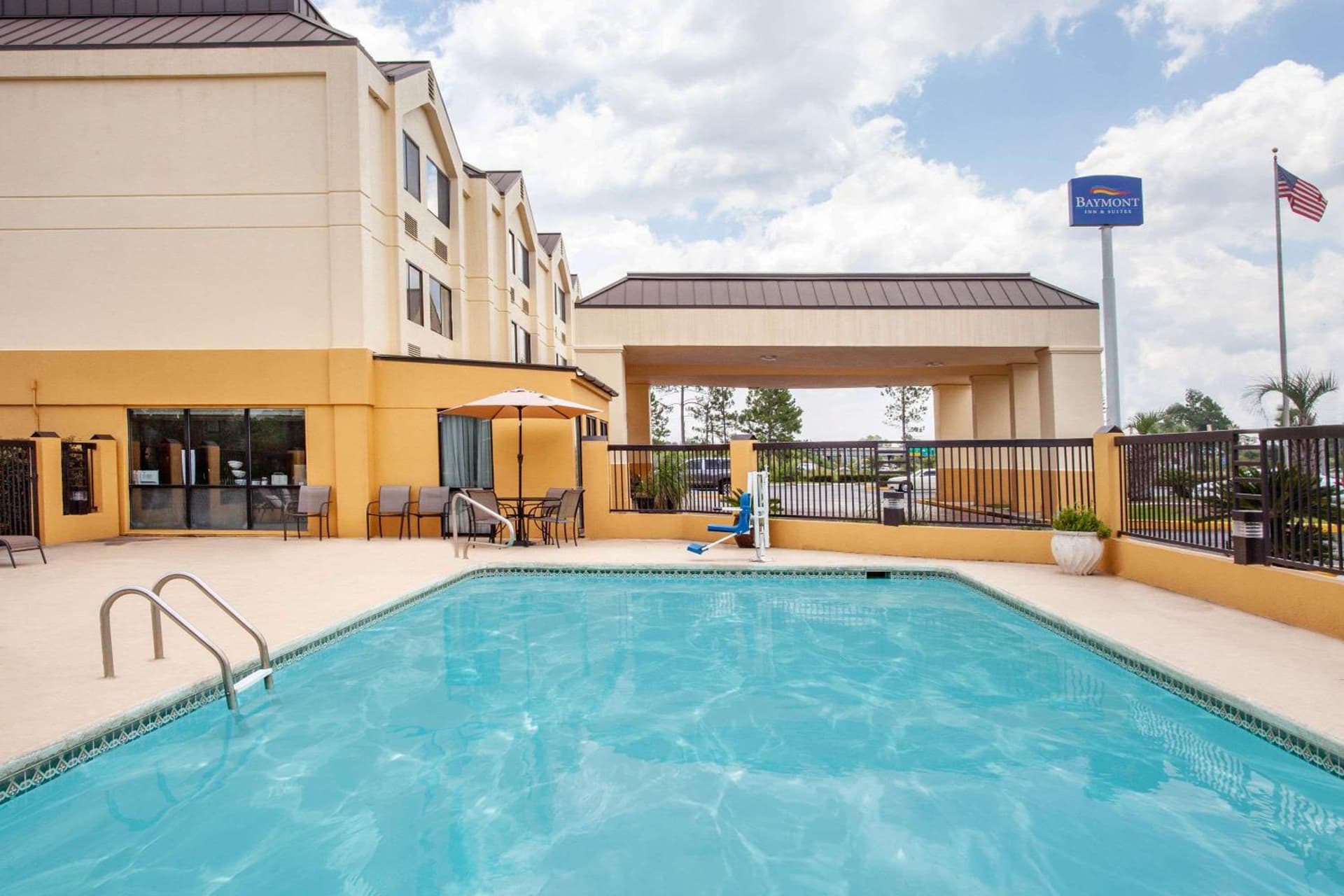 Baymont by Wyndham Saraland gallery photo in Saraland, AL — image 50