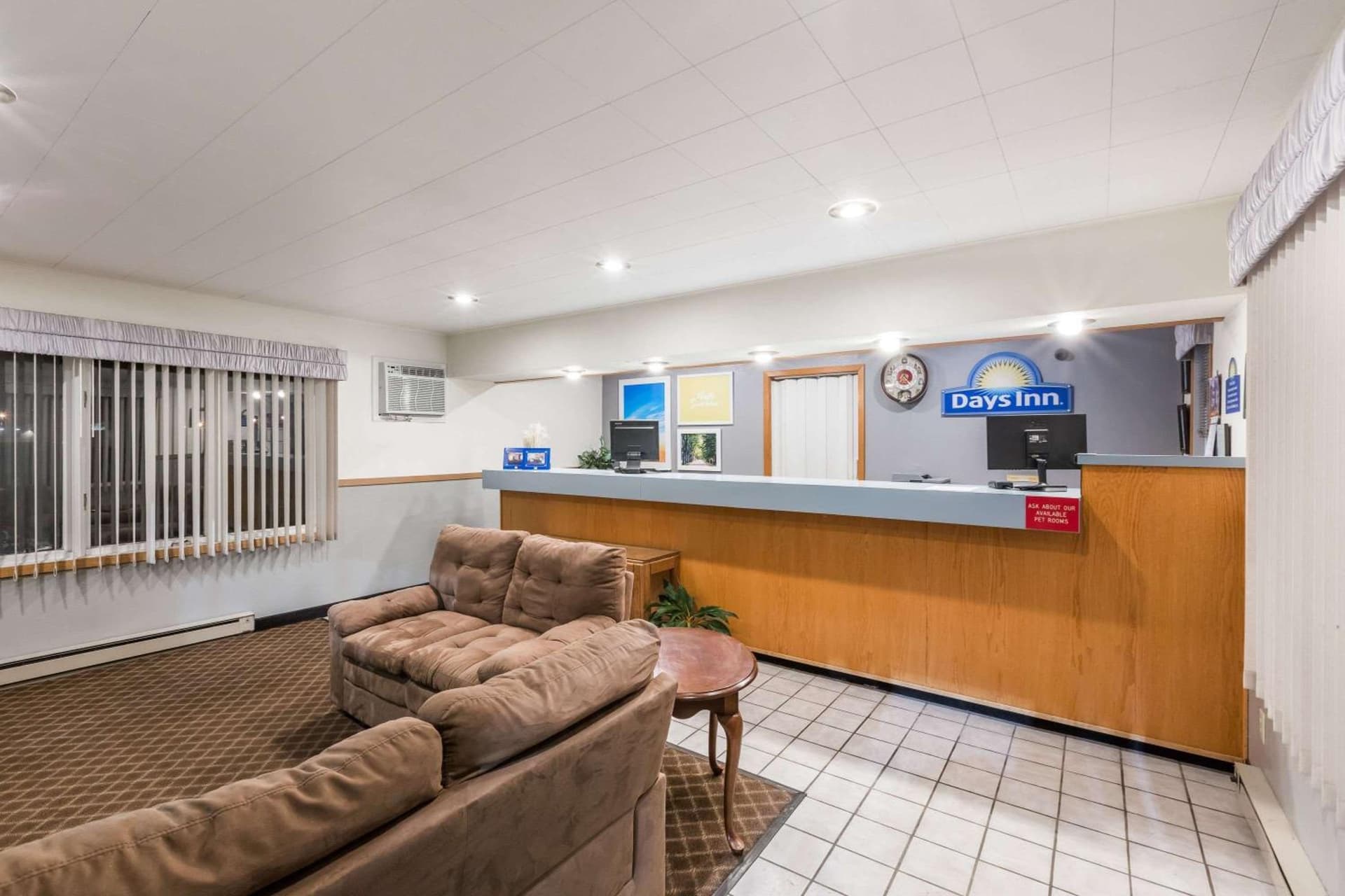 Days Inn by Wyndham Atlantic featured exterior or lobby in Atlantic, IA — similar hotel