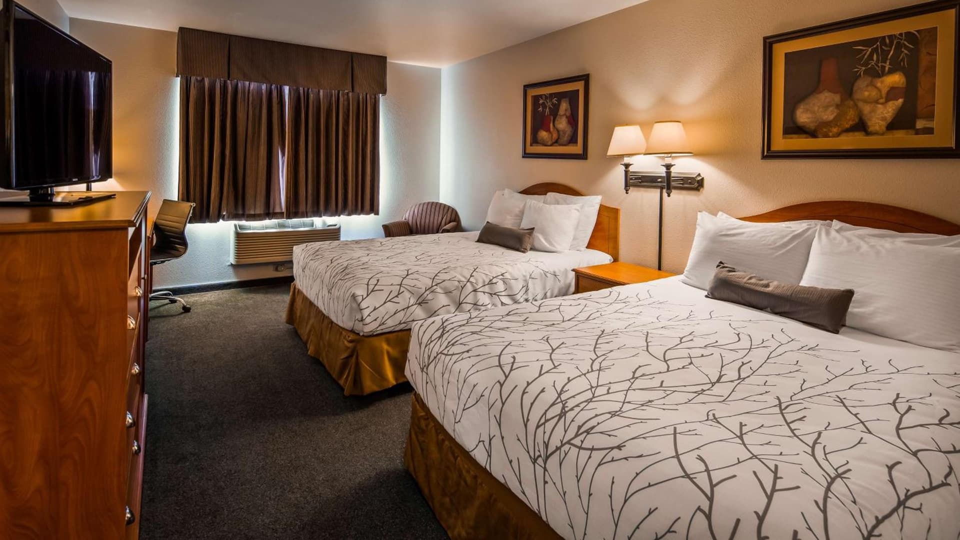 Comfort Inn & Suites Post Falls - Coeur dAlene West interior in Post Falls, ID — gallery photo 2