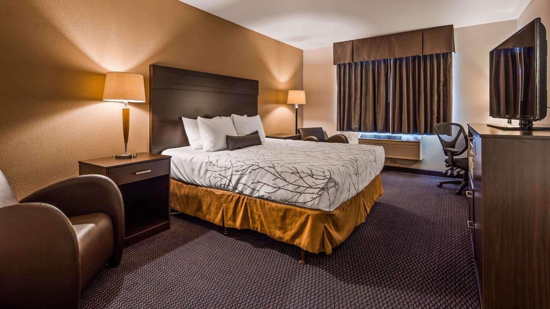 Comfort Inn & Suites Post Falls - Coeur dAlene West property views in Post Falls, ID — gallery photo 3