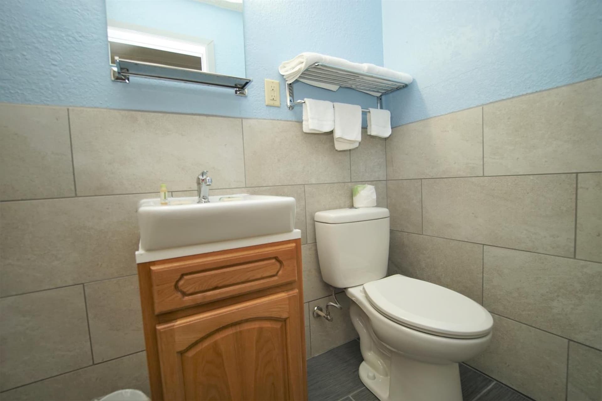 Royal Inn Hudson I-94 gallery photo in Hudson, WI — image 32
