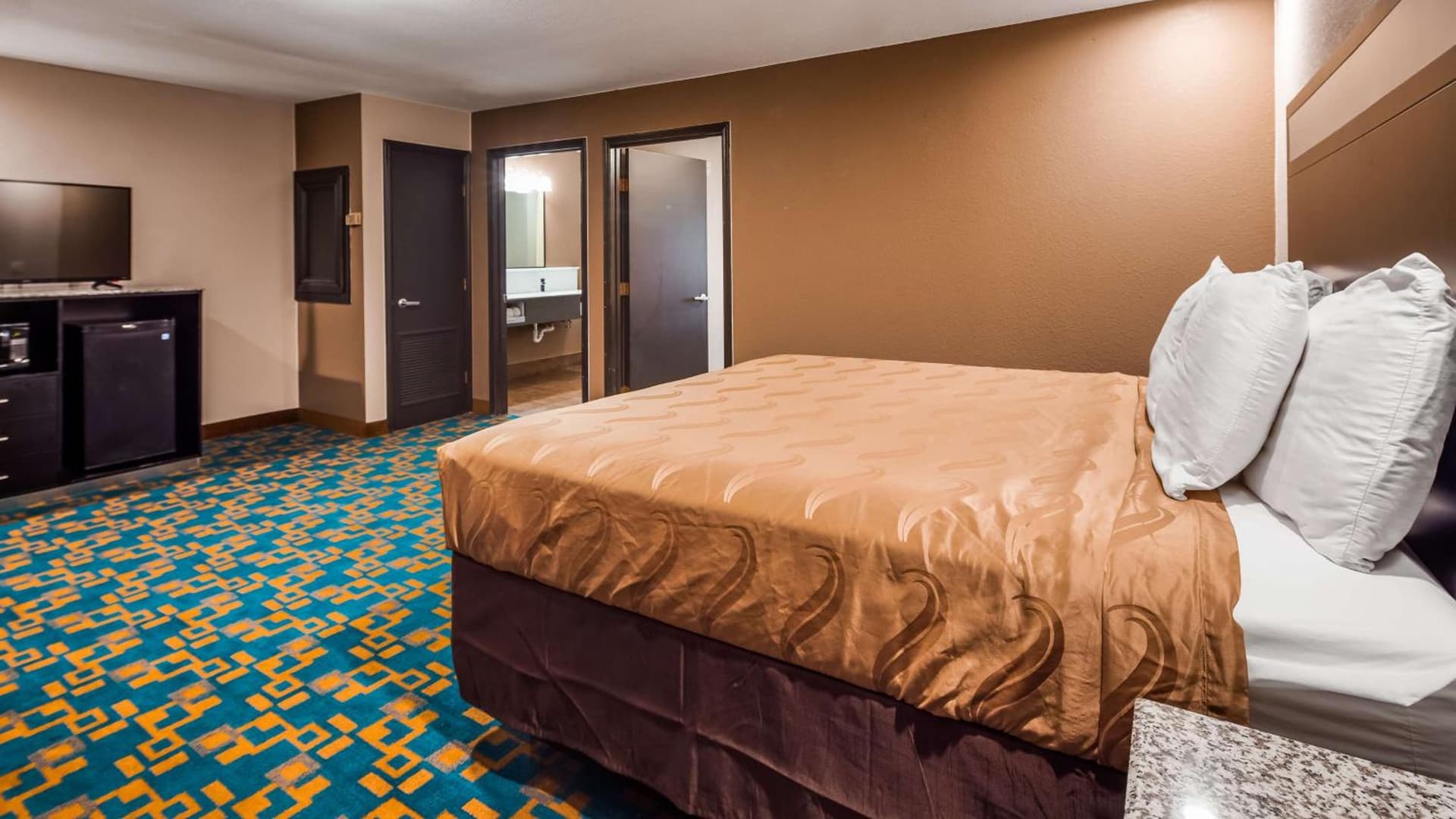 SureStay Hotel by Best Western Brownsville gallery photo in Brownsville, TX — image 5