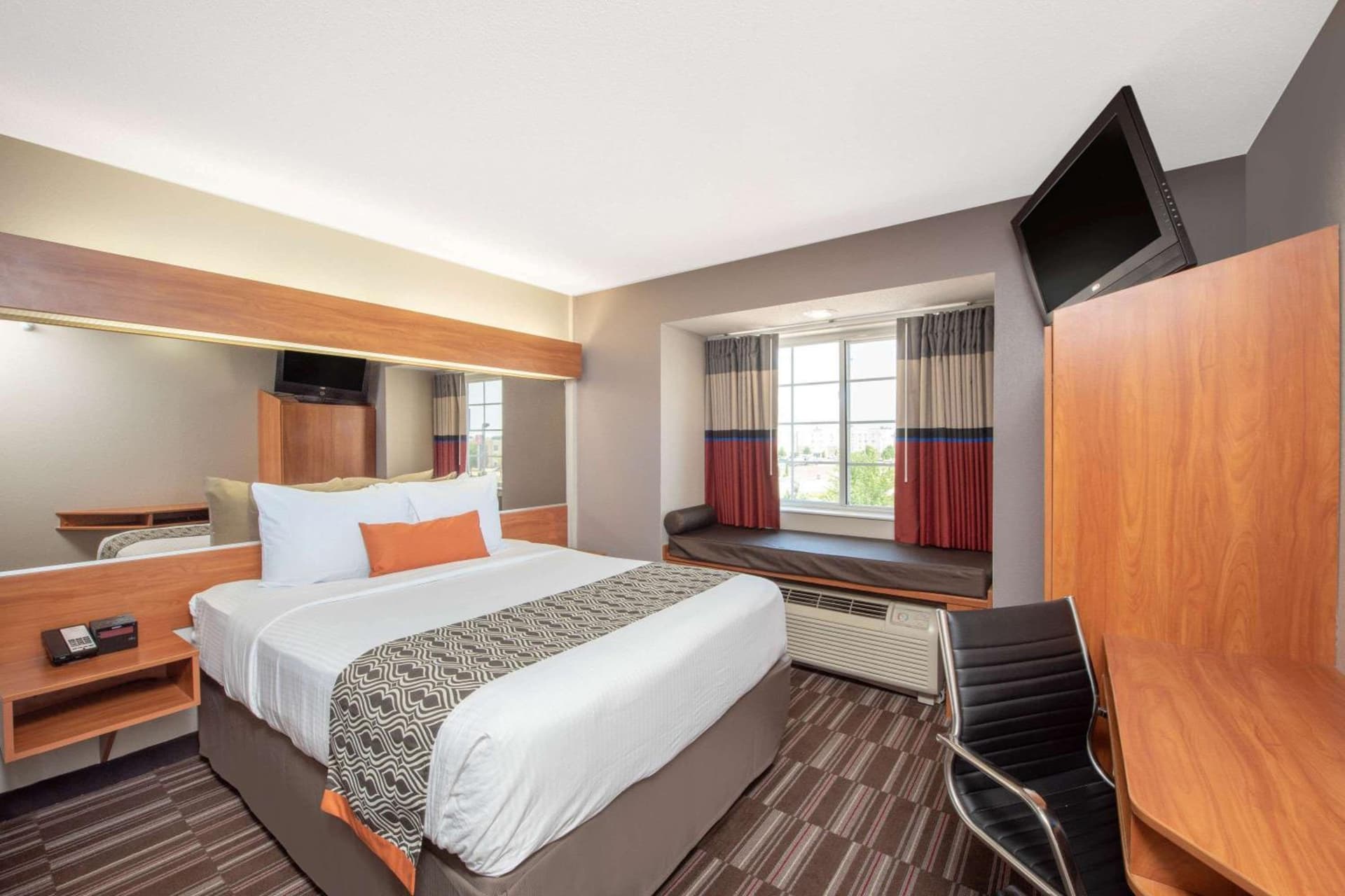 Microtel Inn & Suites by Wyndham Springfield interior in Springfield, IL — gallery photo 2