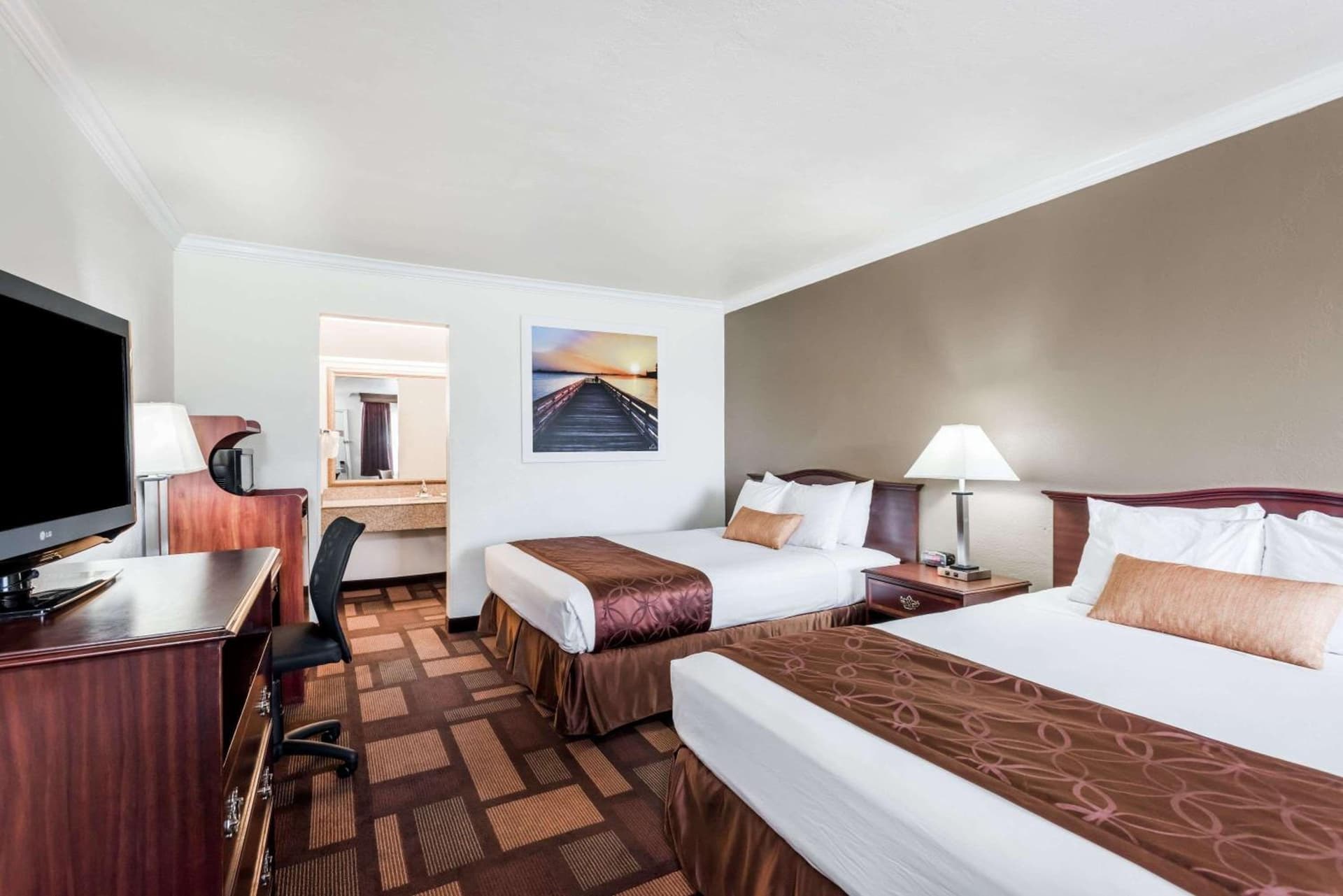 Days Inn & Suites by Wyndham Lodi gallery photo in Lodi, CA — image 44
