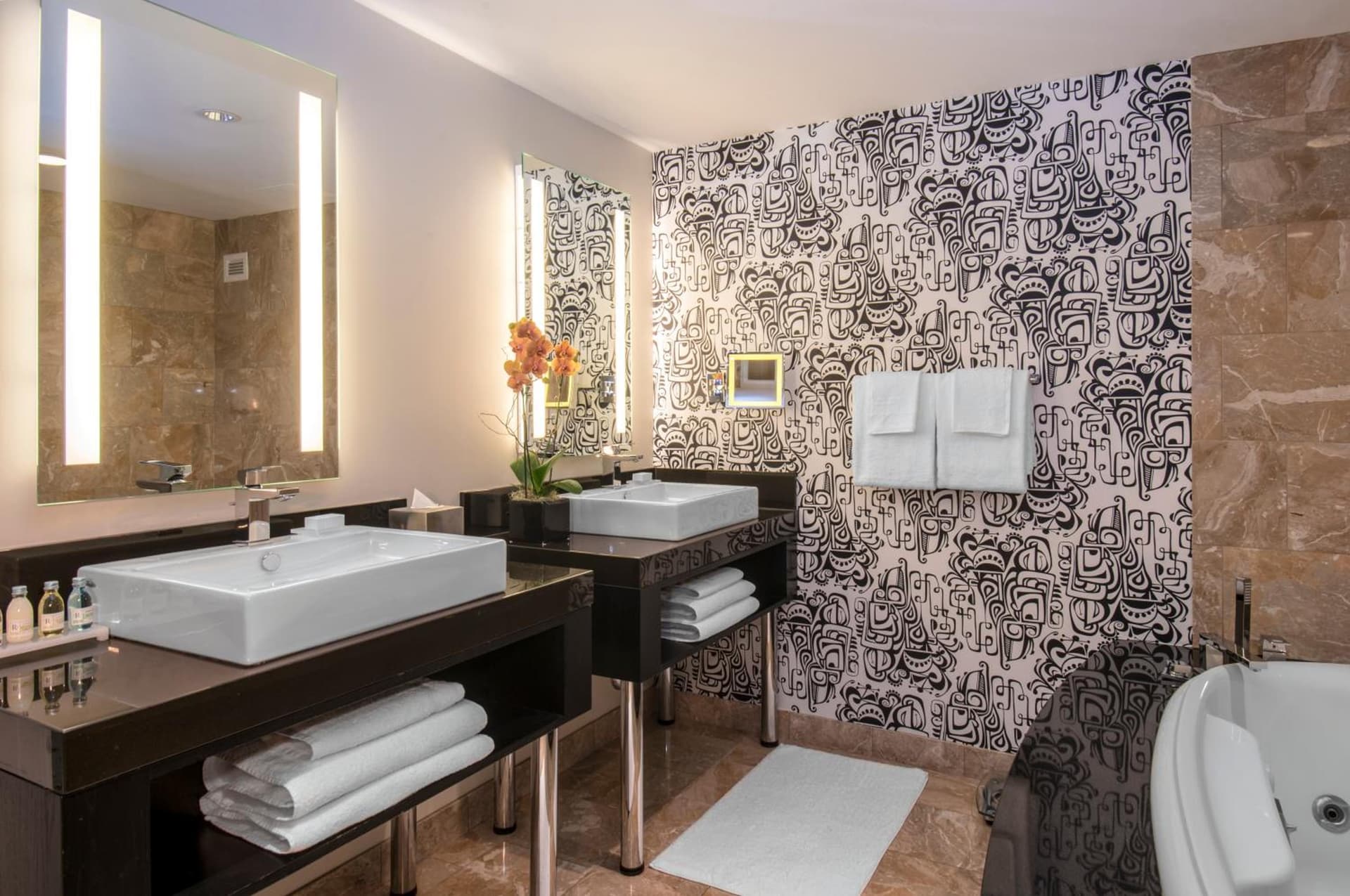 The Warwick Hotel Rittenhouse Square Philadelphia gallery photo in Philadelphia, PA — image 7
