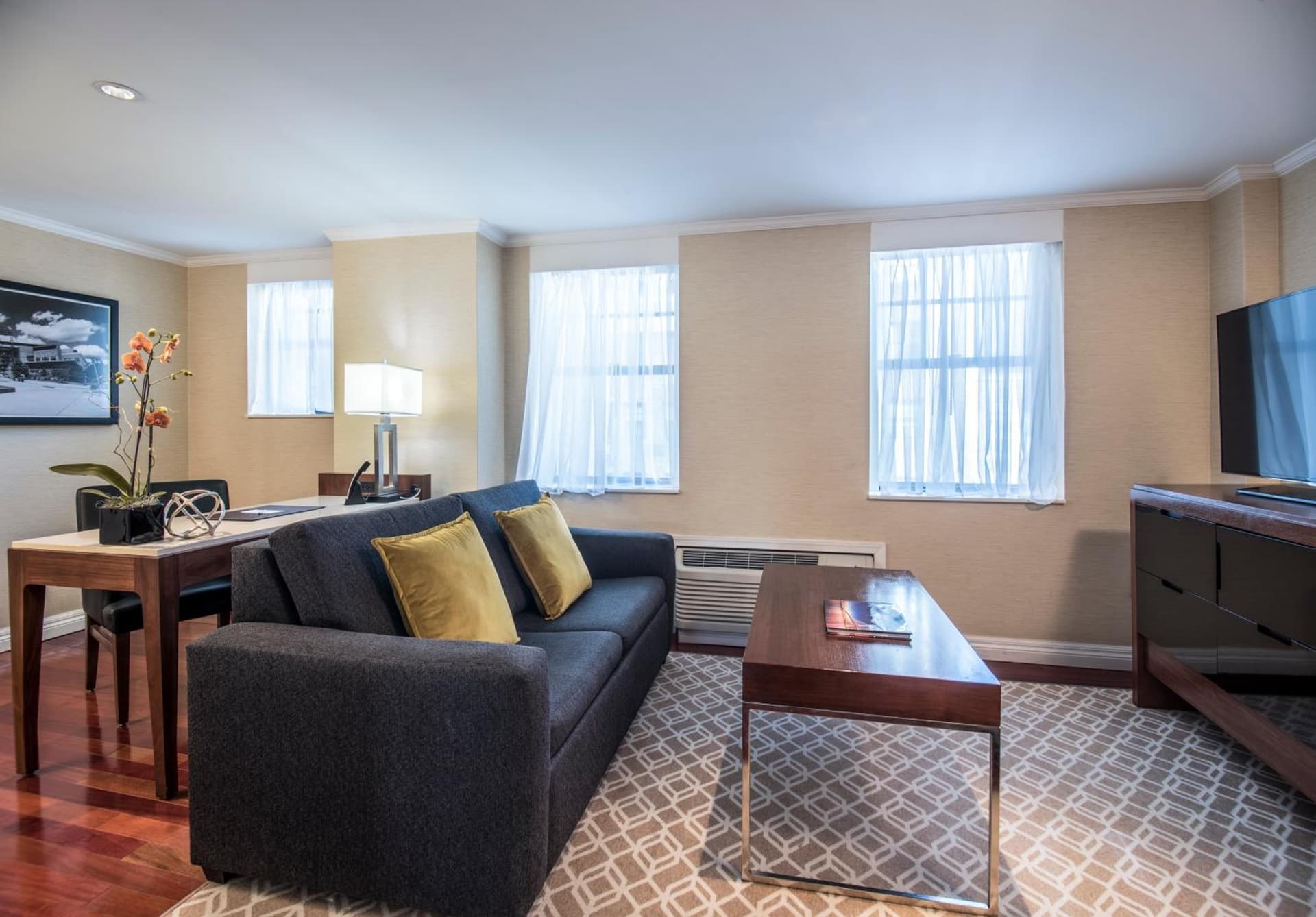 The Warwick Hotel Rittenhouse Square Philadelphia gallery photo in Philadelphia, PA — image 8