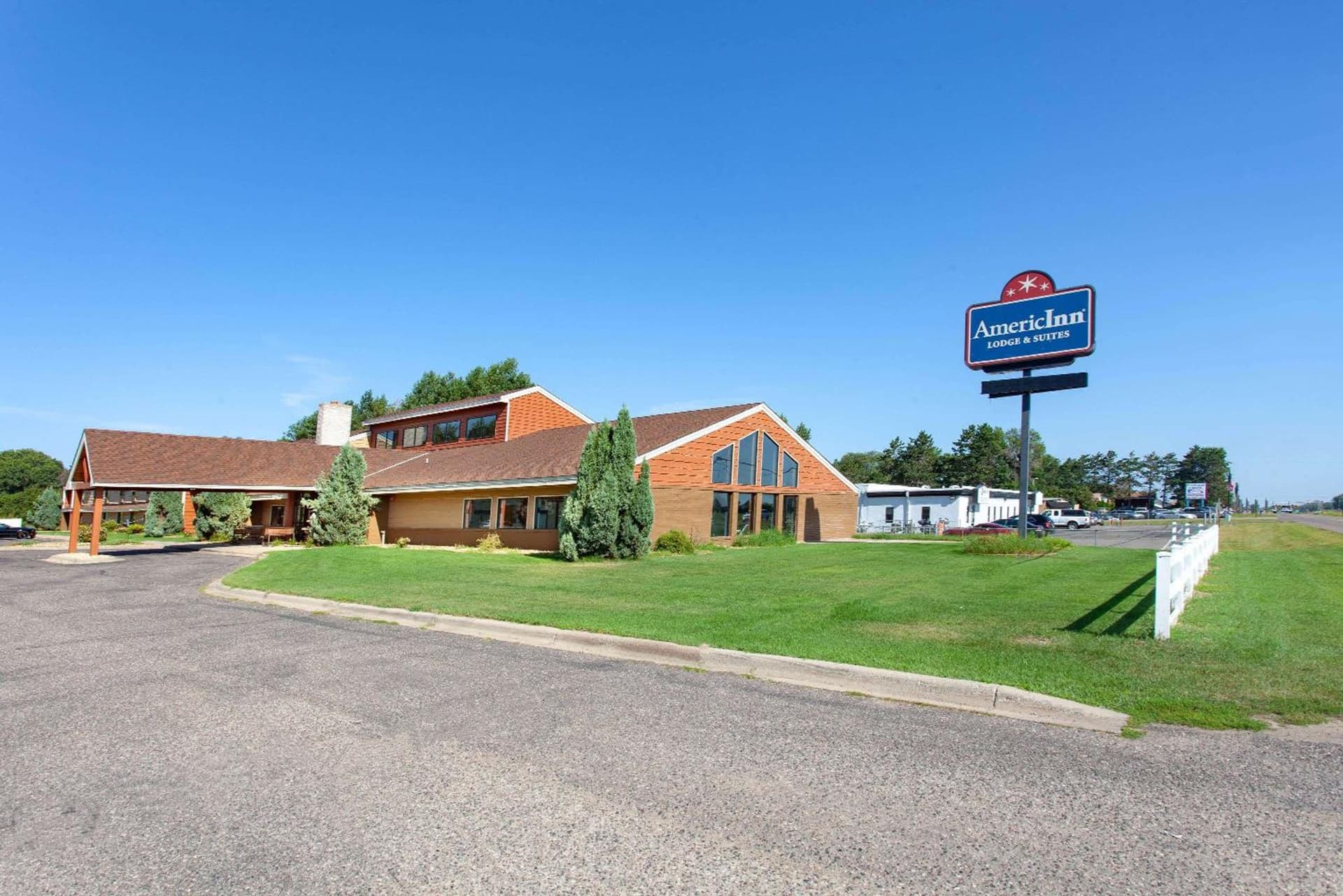 AmericInn by Wyndham Ham Lake interior in Ham Lake, MN — gallery photo 2