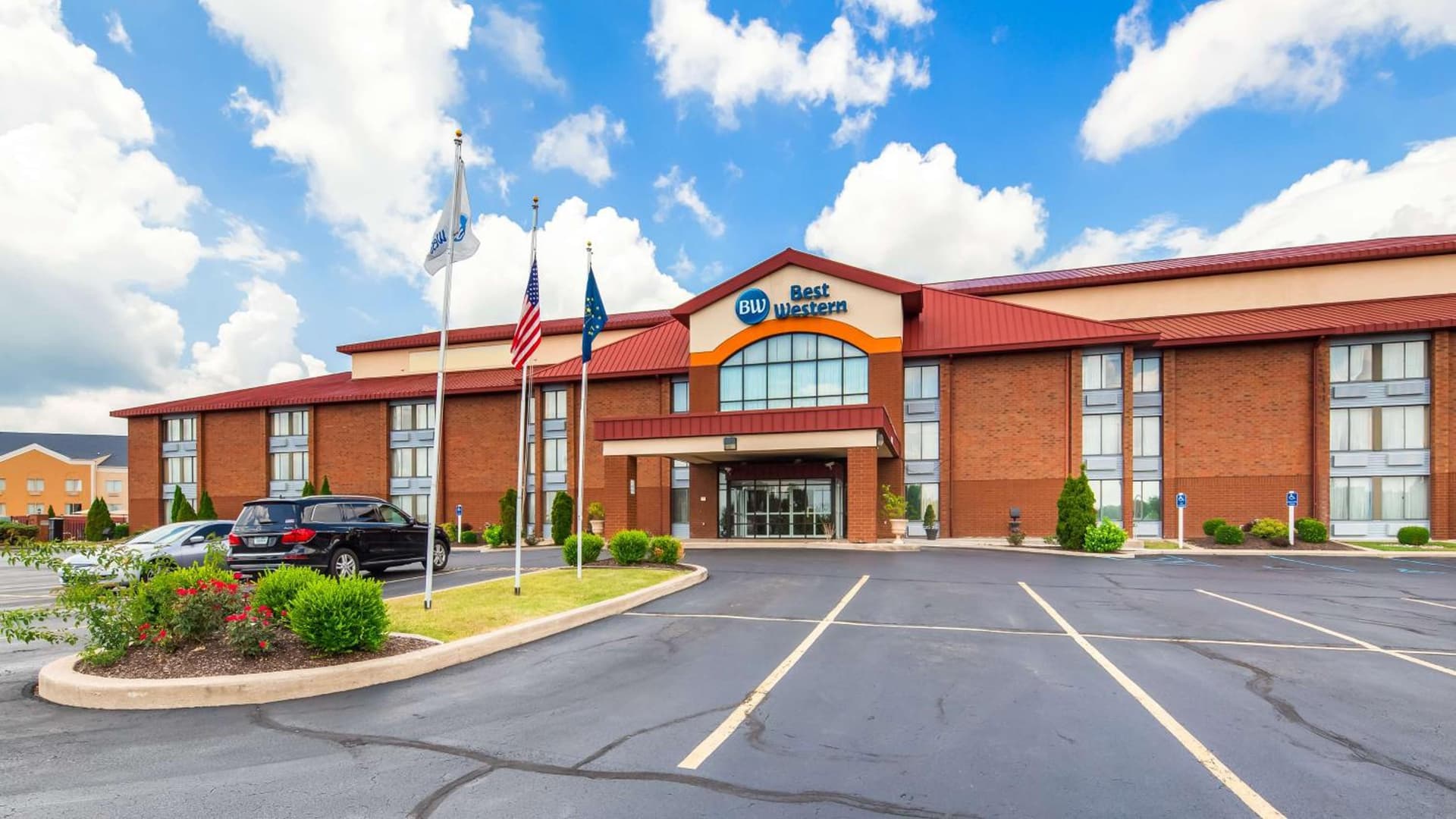 Best Western Luxbury Inn Fort Wayne featured exterior or lobby in Fort Wayne, IN — similar hotel