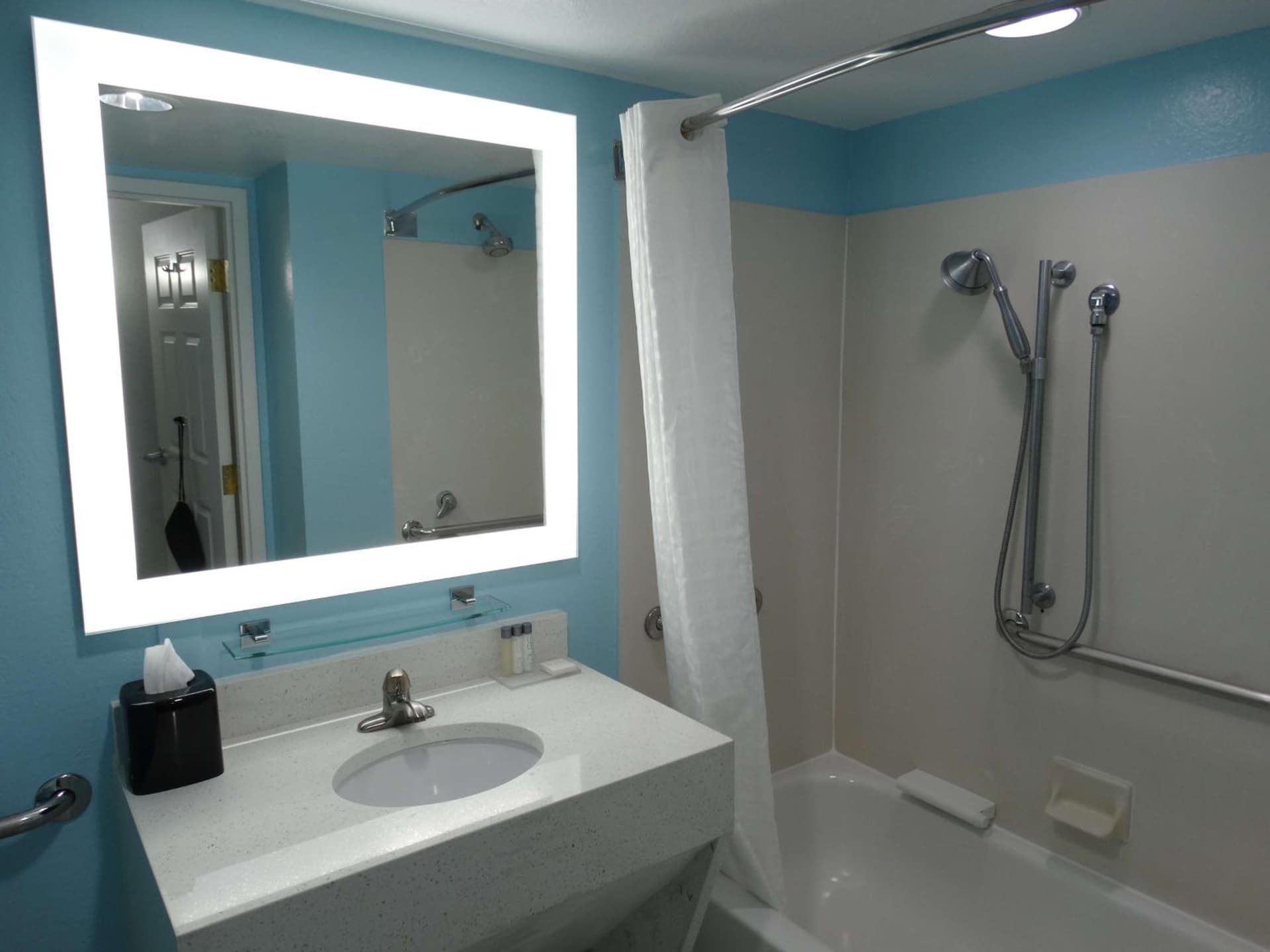 Best Western Plus Orlando Lake Buena Vista South Inn & Suites gallery photo in Kissimmee, FL — image 27