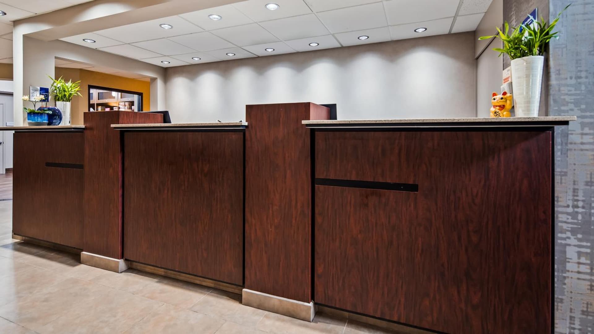 Best Western Plus Portland Airport Hotel & Suites gallery photo in Parkrose, OR — image 24