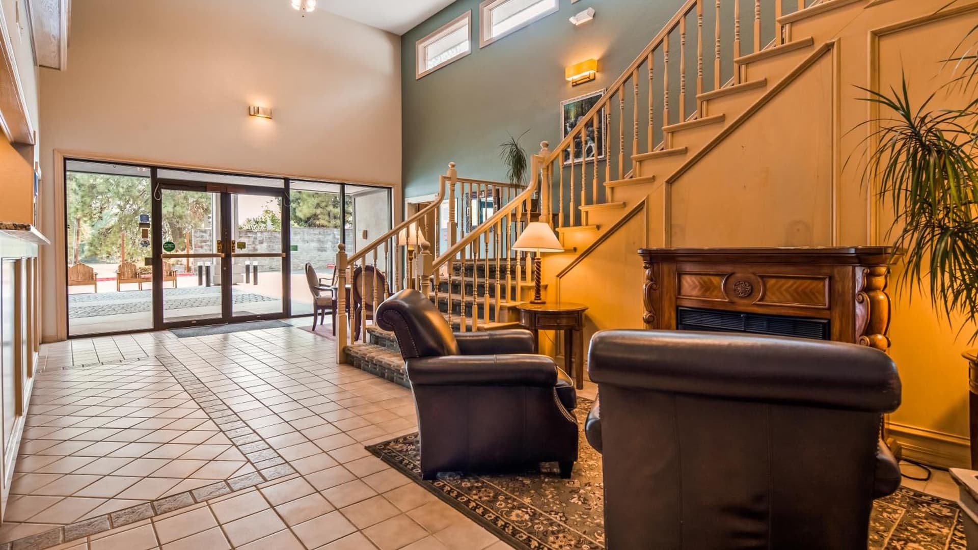 Best Western Inn at the Rogue gallery photo in Rogue River, OR — image 9