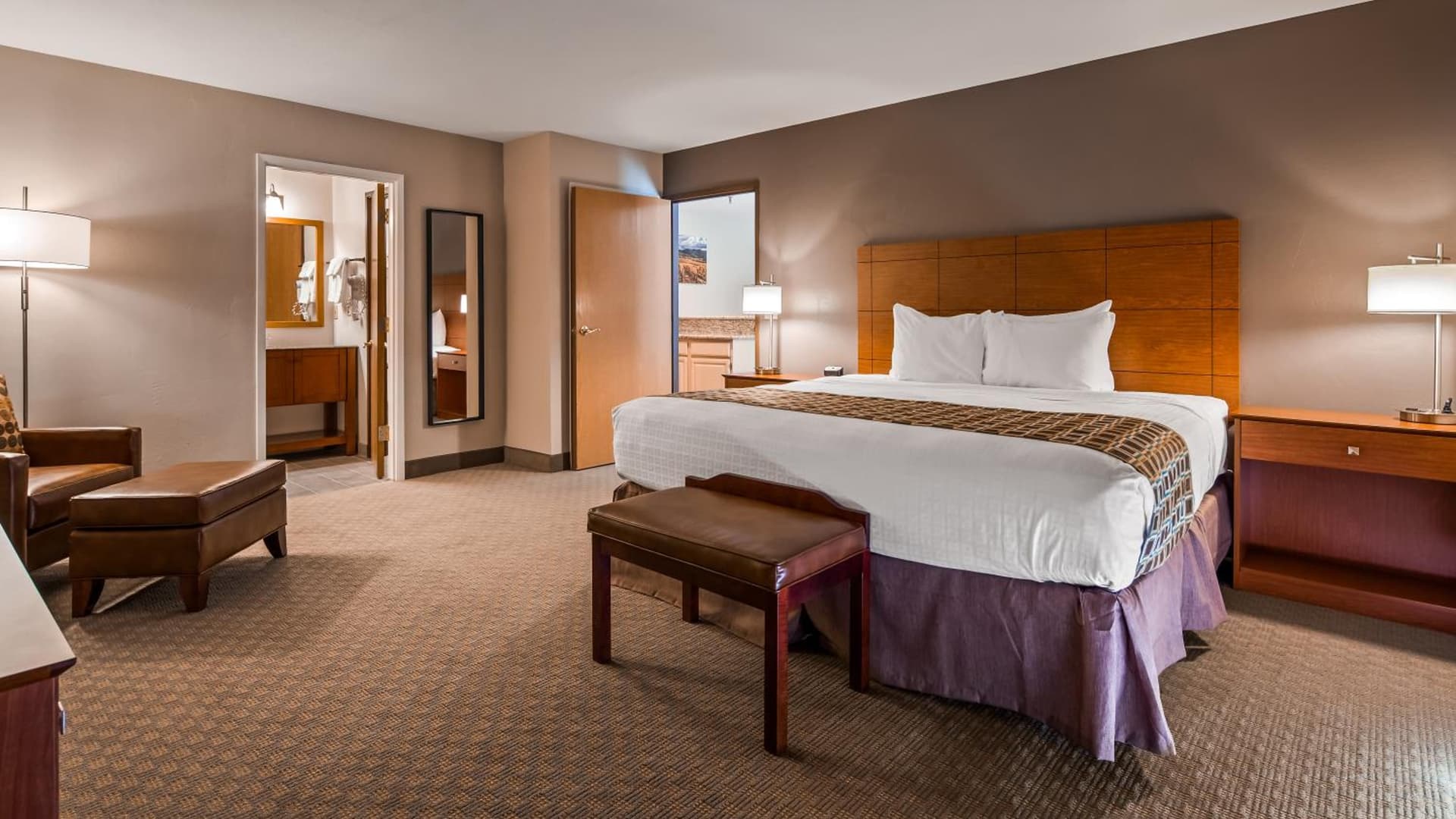 Best Western Inn at the Rogue gallery photo in Rogue River, OR — image 19