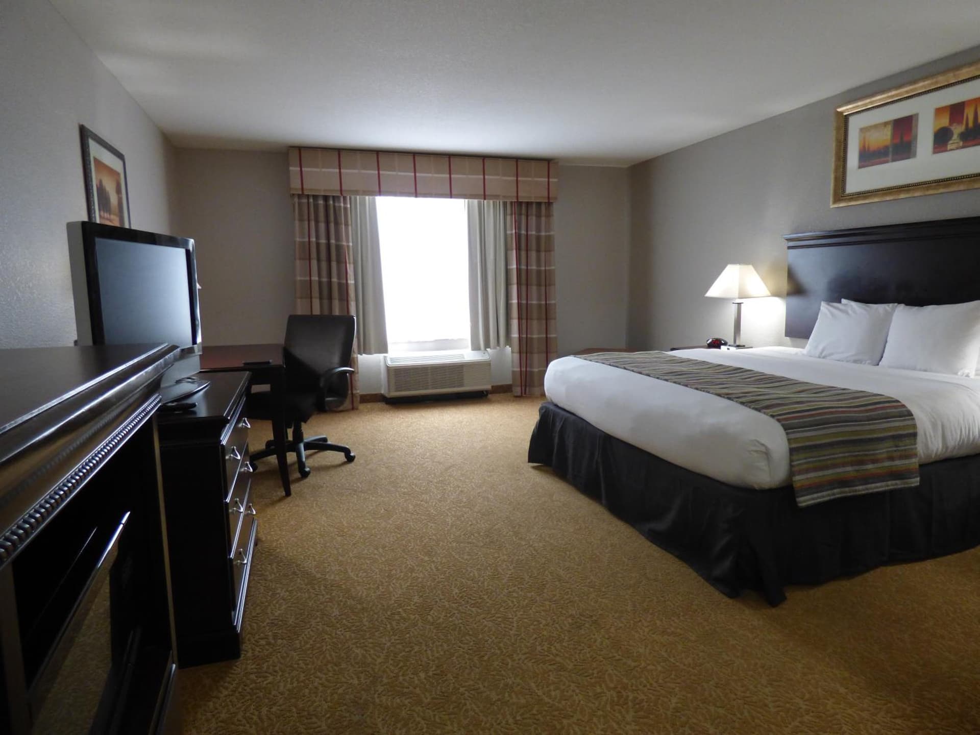 Country Inn & Suites by Radisson, Pensacola West, FL gallery photo in Pensacola, FL — image 16