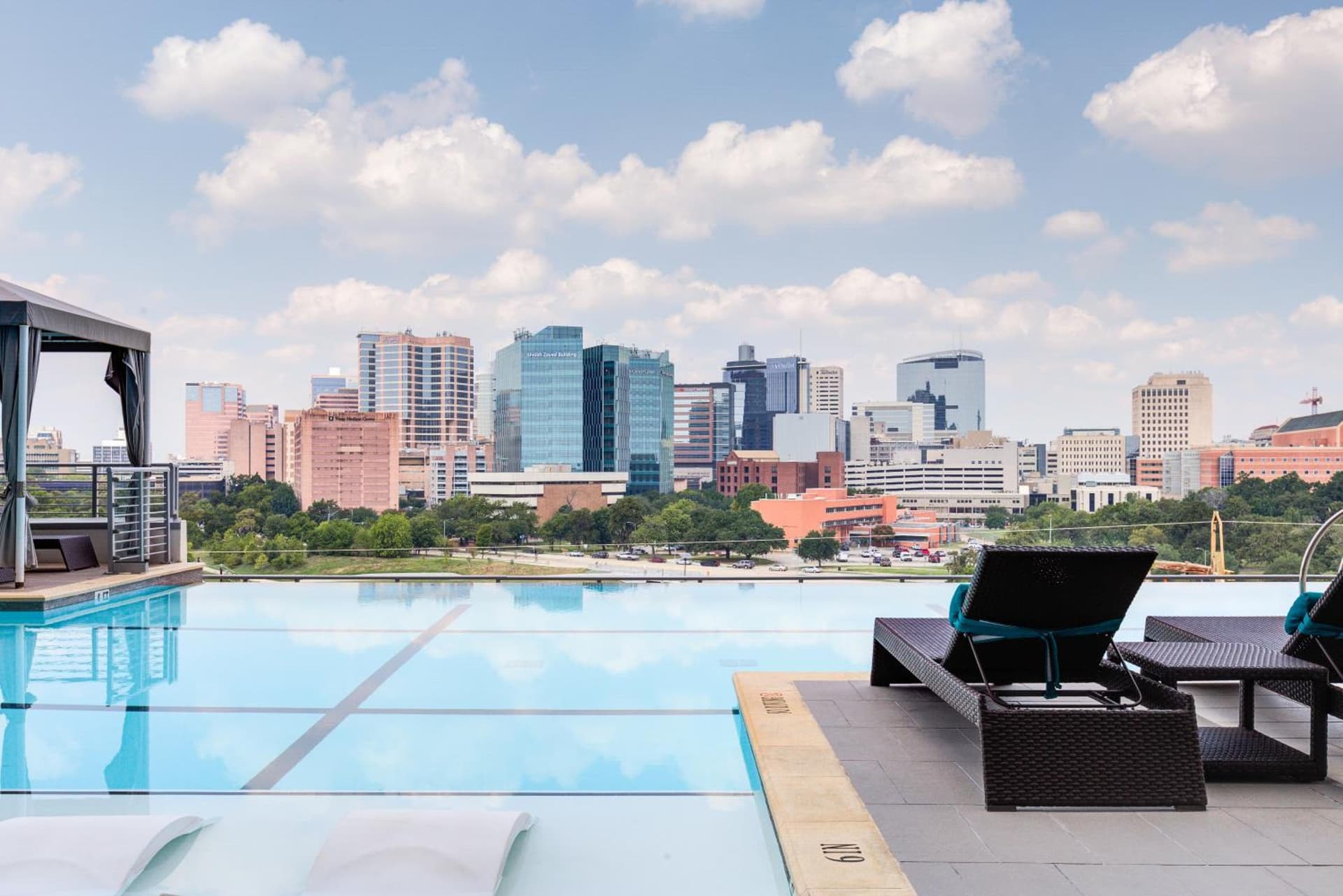 Mint House Houston - Medical Center property views in Houston, TX — gallery photo 3