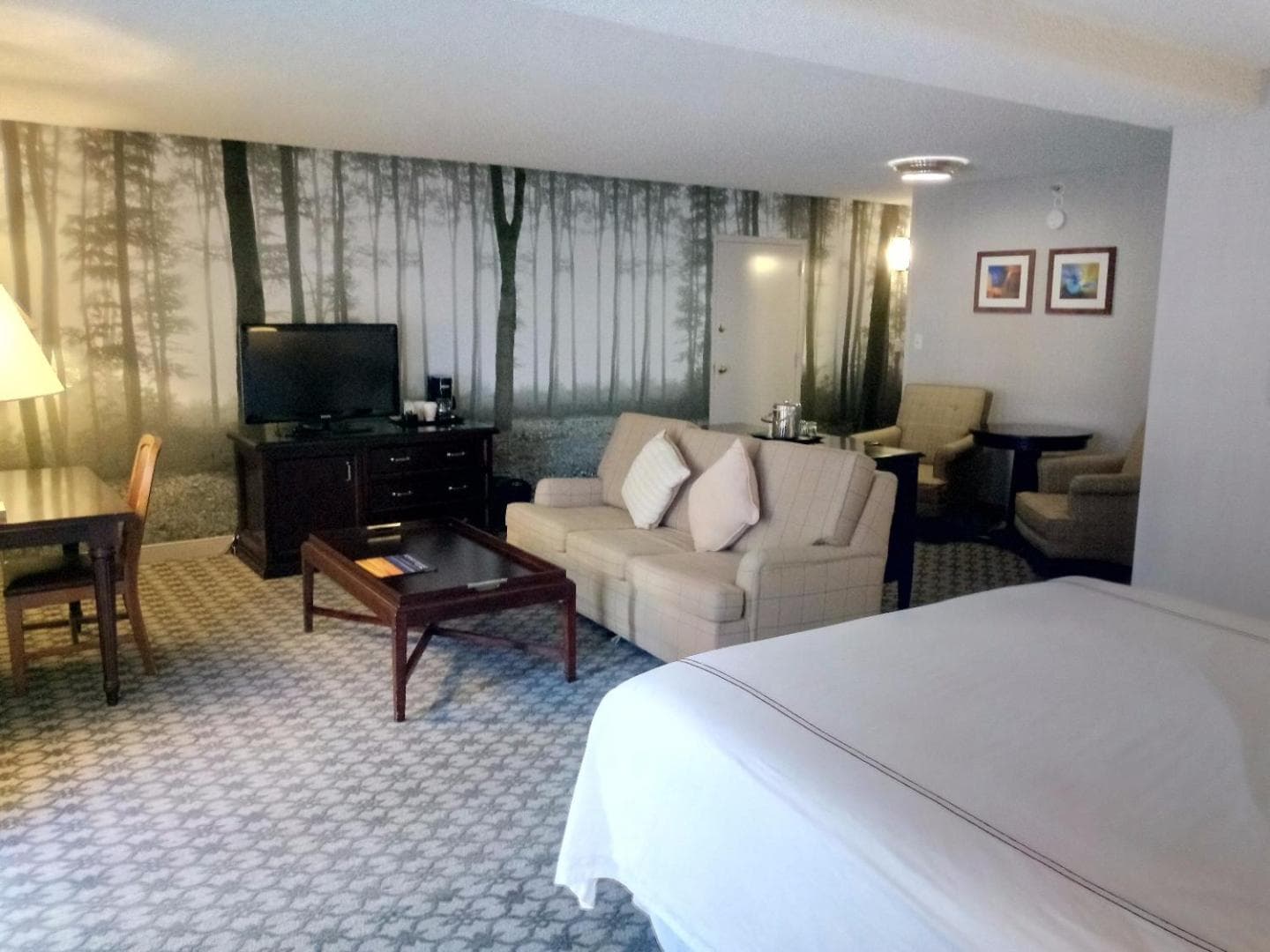 Anaheim Majestic Garden Hotel gallery photo in Anaheim, CA — image 4