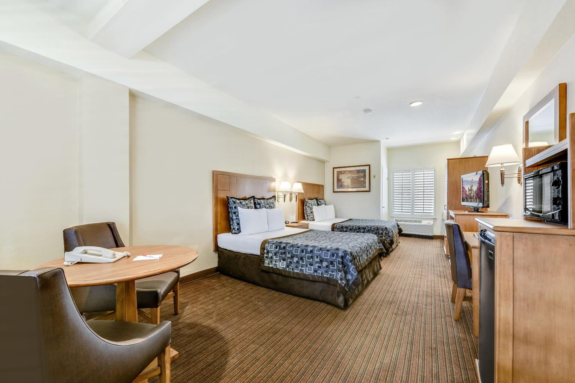 Anaheim Desert Inn & Suites gallery photo in Anaheim, CA — image 19