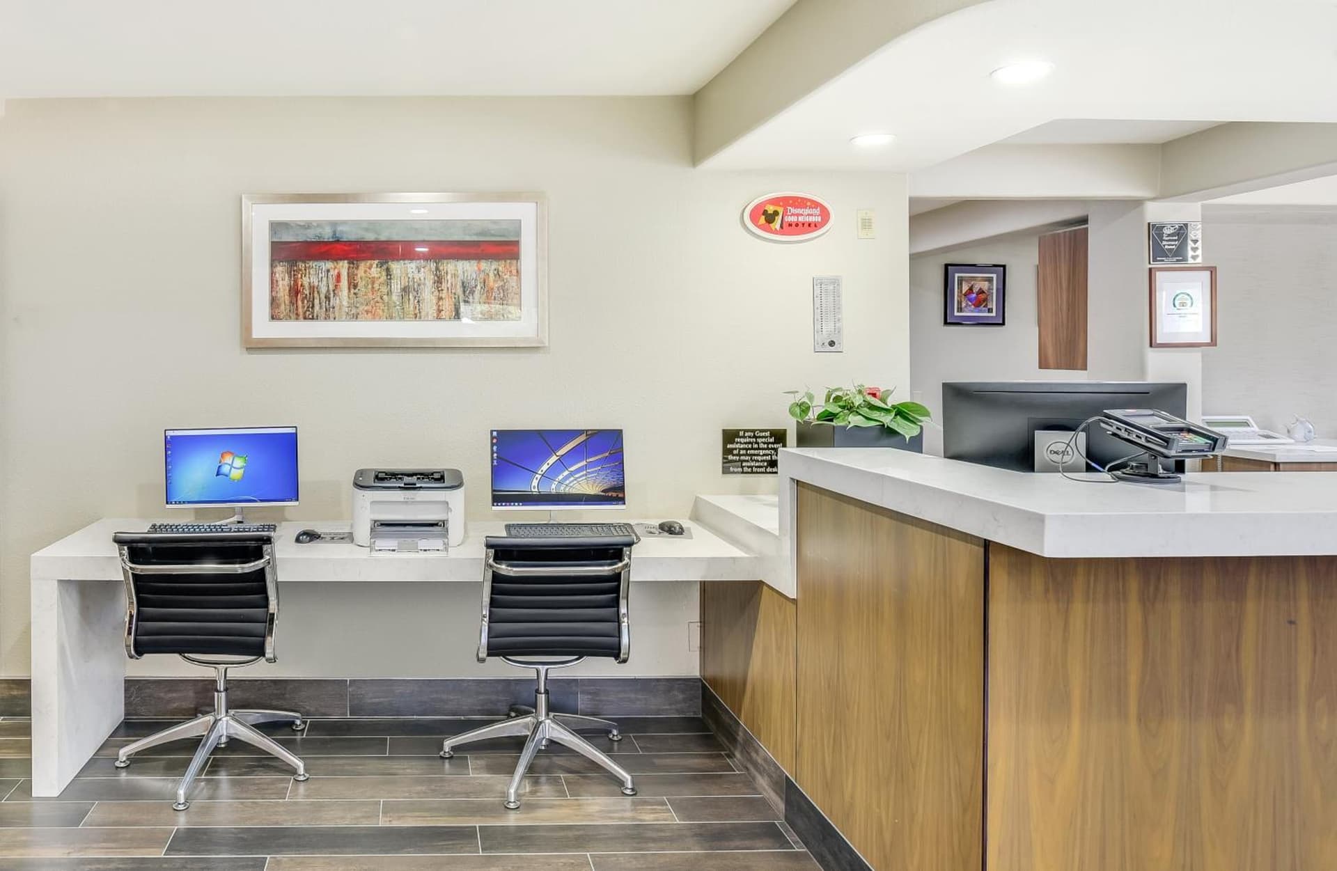 Anaheim Desert Inn & Suites gallery photo in Anaheim, CA — image 16