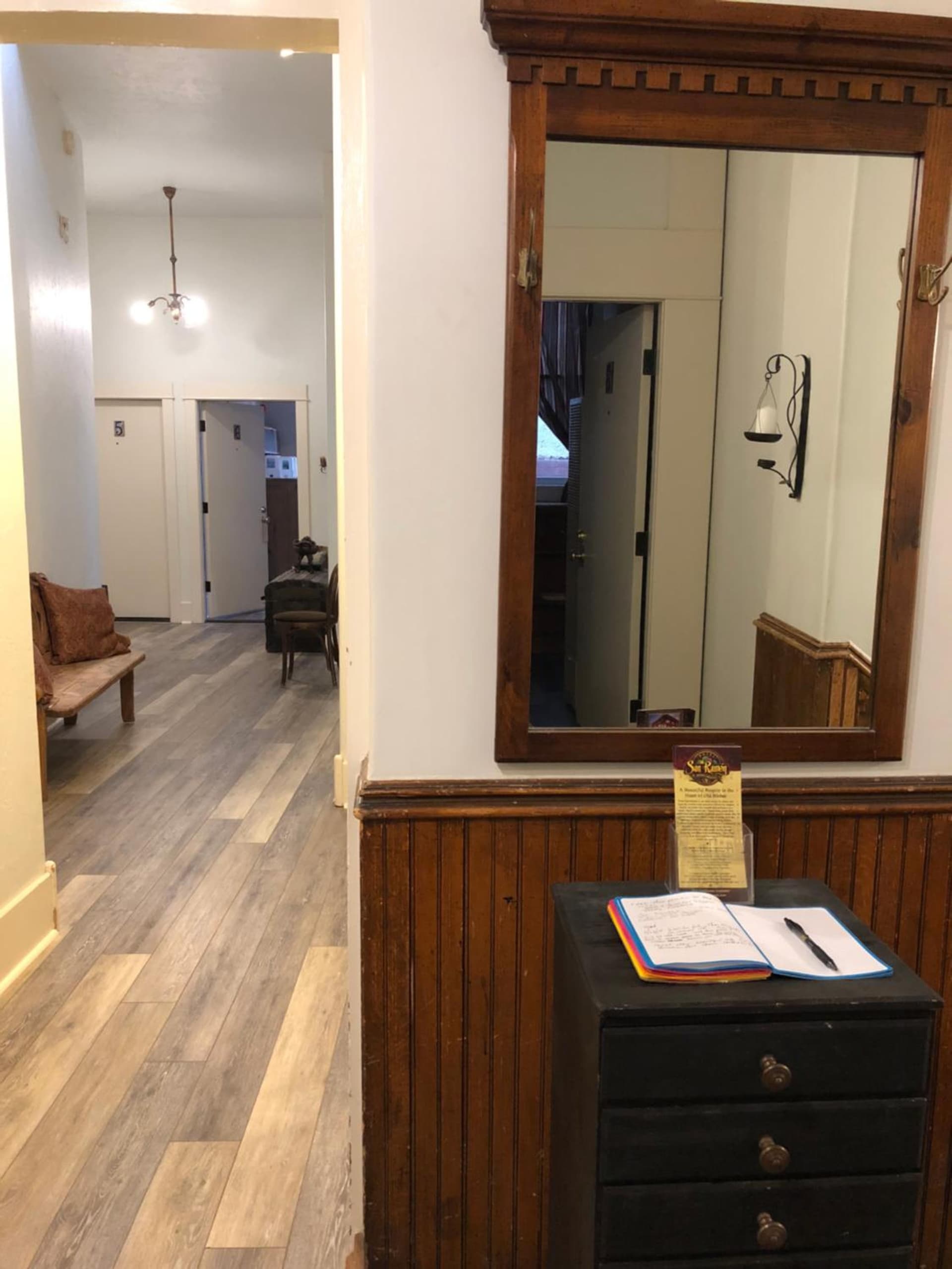 Hotel San Ramon interior in Bisbee, AZ — gallery photo 2