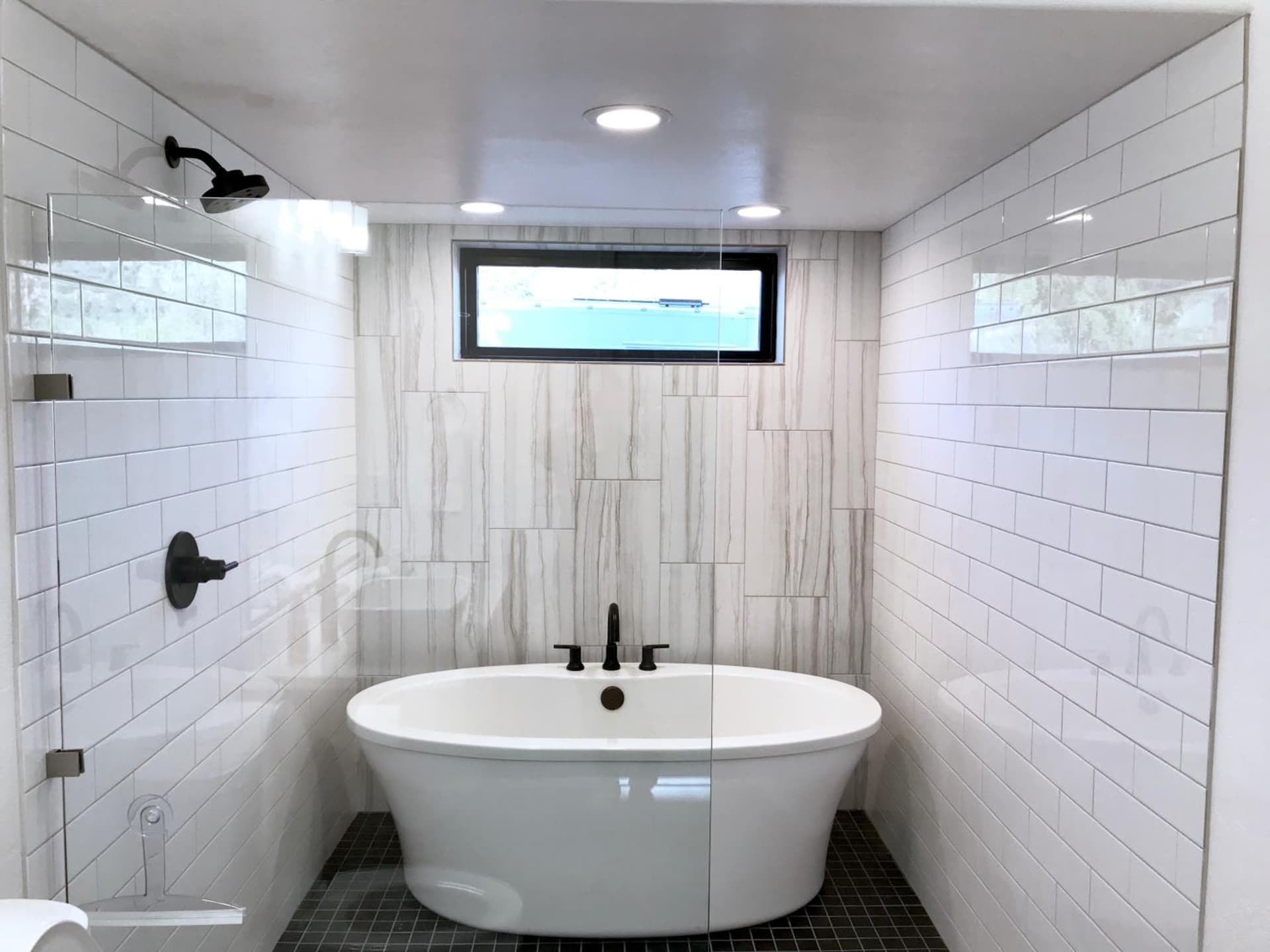 Apple Hollow Cabins interior in Glendale, UT — gallery photo 2