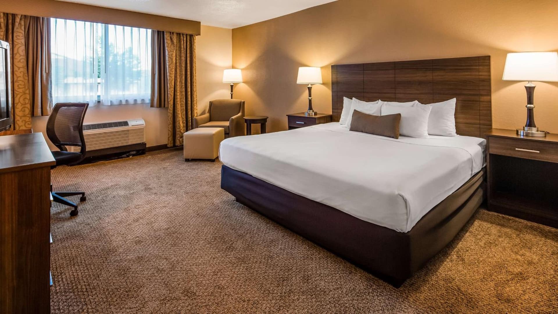 Best Western Green Bay Inn and Conference Center gallery photo in Green Bay, WI — image 19