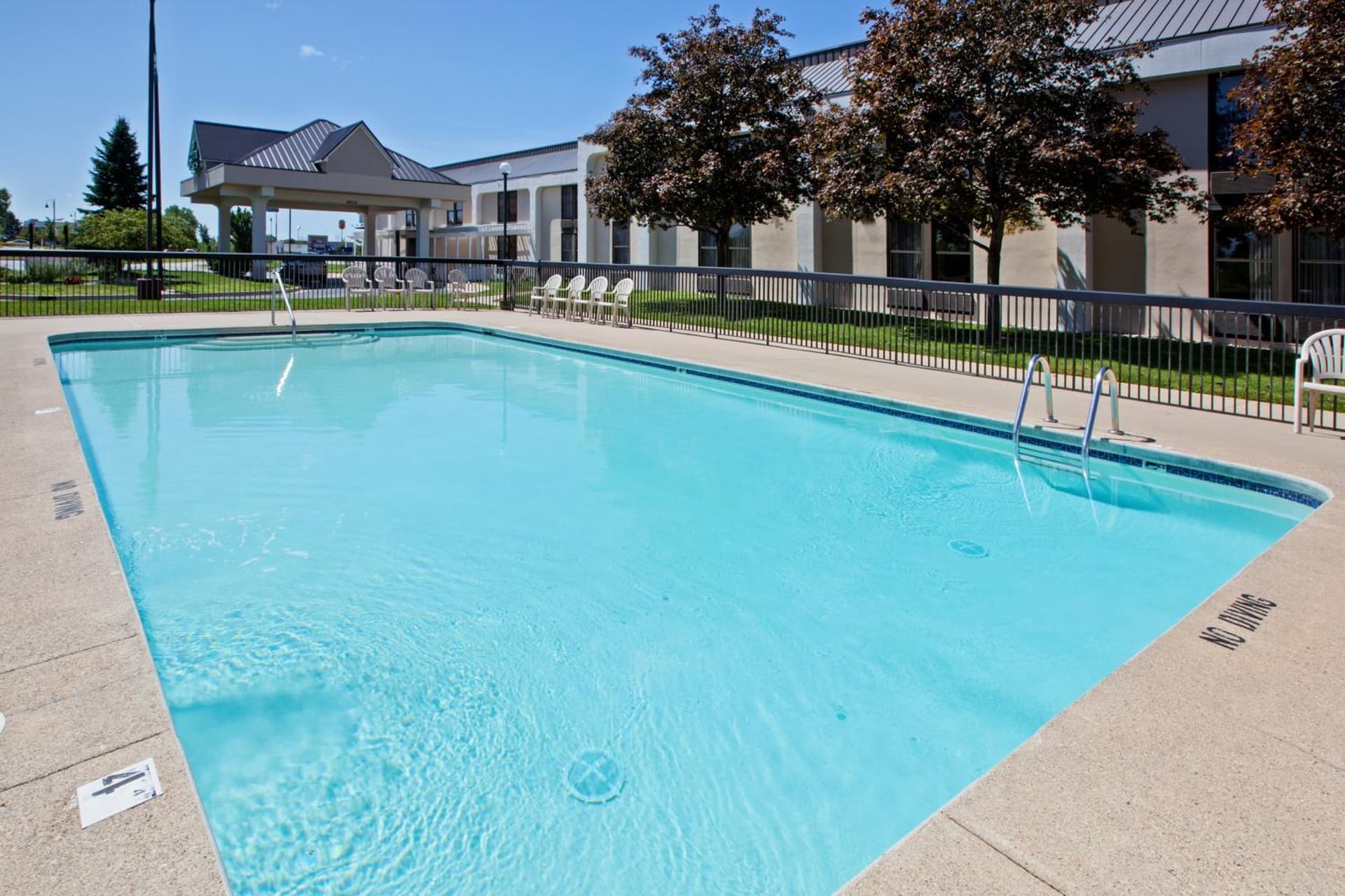 Quality Inn & Suites gallery photo in Saginaw, MI — image 16