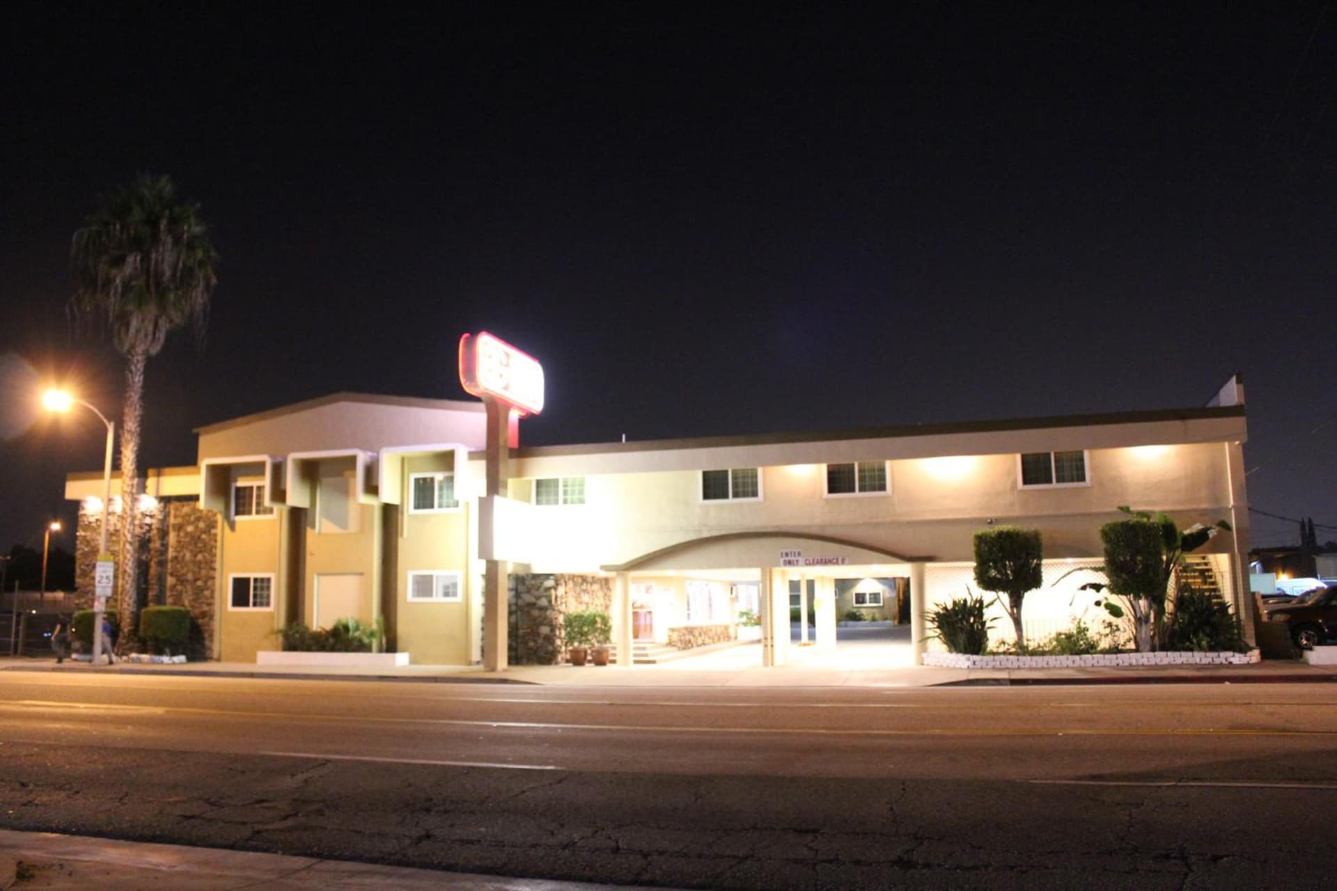 Grand Inn gallery photo in Fullerton, CA — image 57