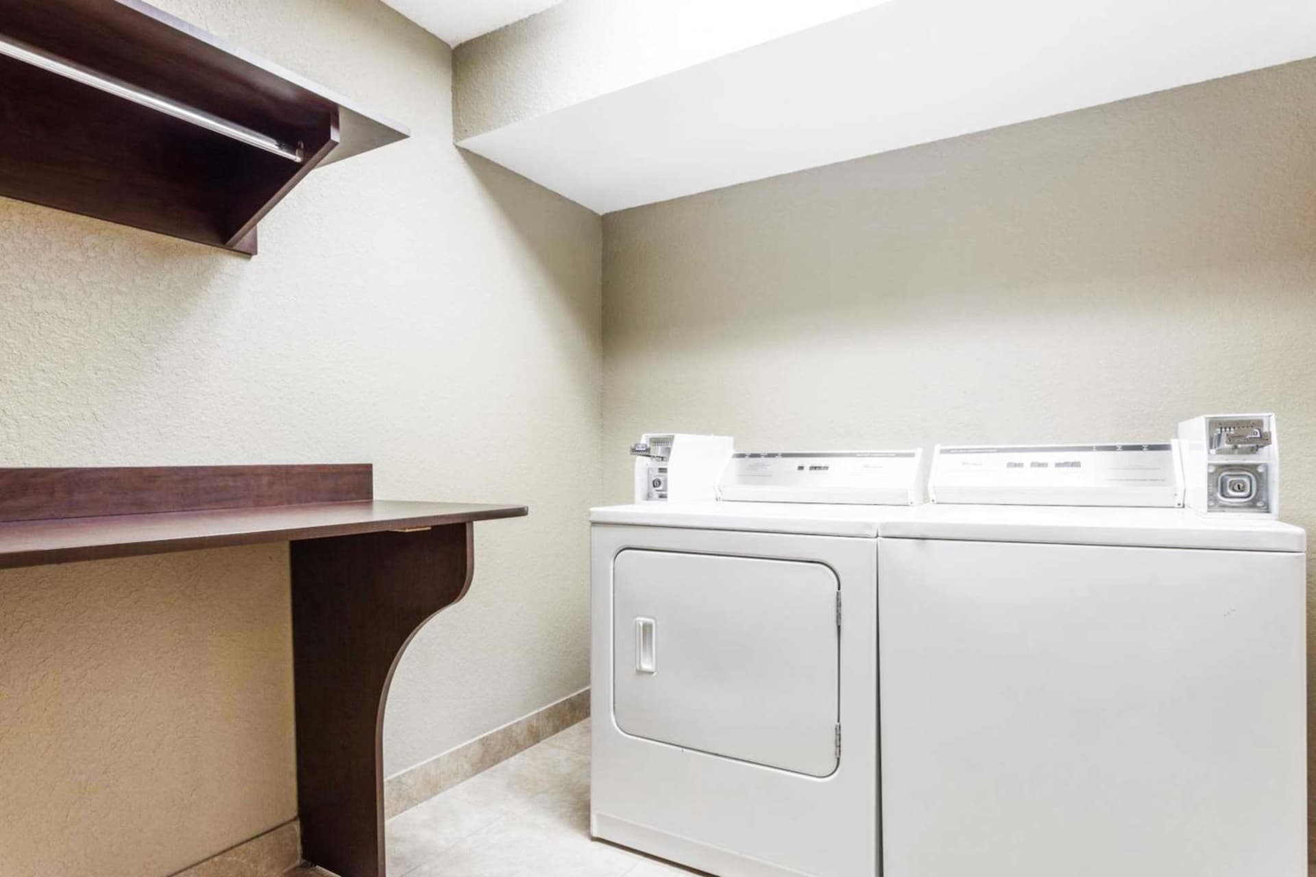 Microtel Inn & Suites by Wyndham Macon gallery photo in Macon, GA — image 41