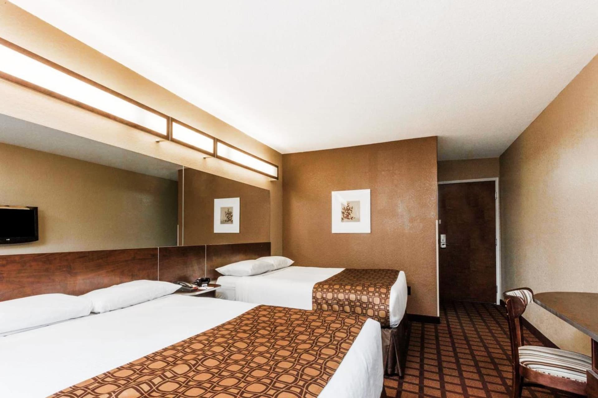 Microtel Inn & Suites by Wyndham Macon gallery photo in Macon, GA — image 39