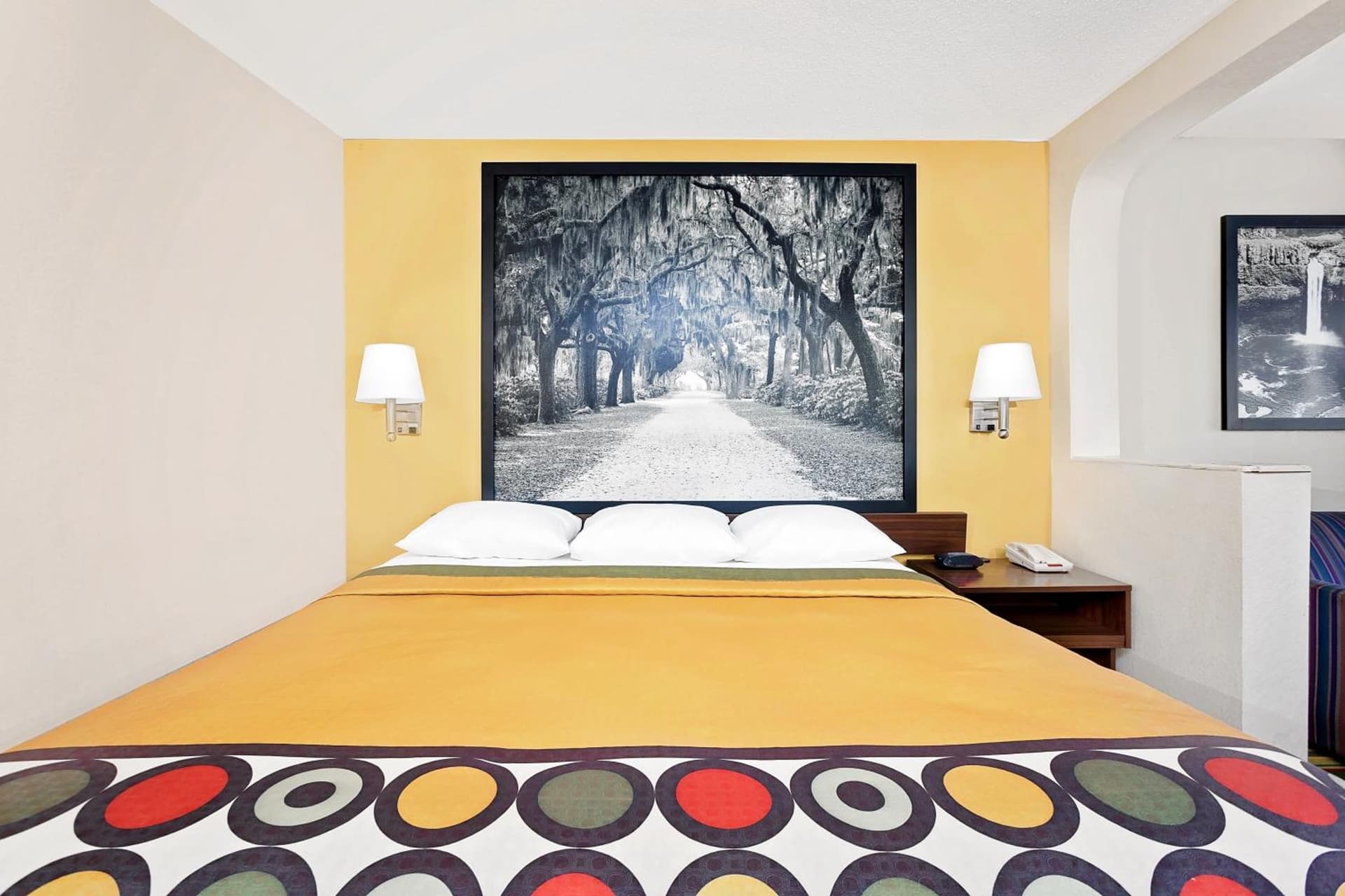 Super 8 by Wyndham Byron/South Macon gallery photo in Byron, GA — image 25